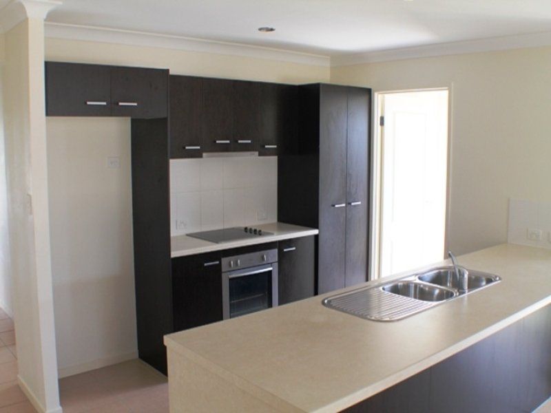 14 Sears Parade, North Lakes, QLD 4509
