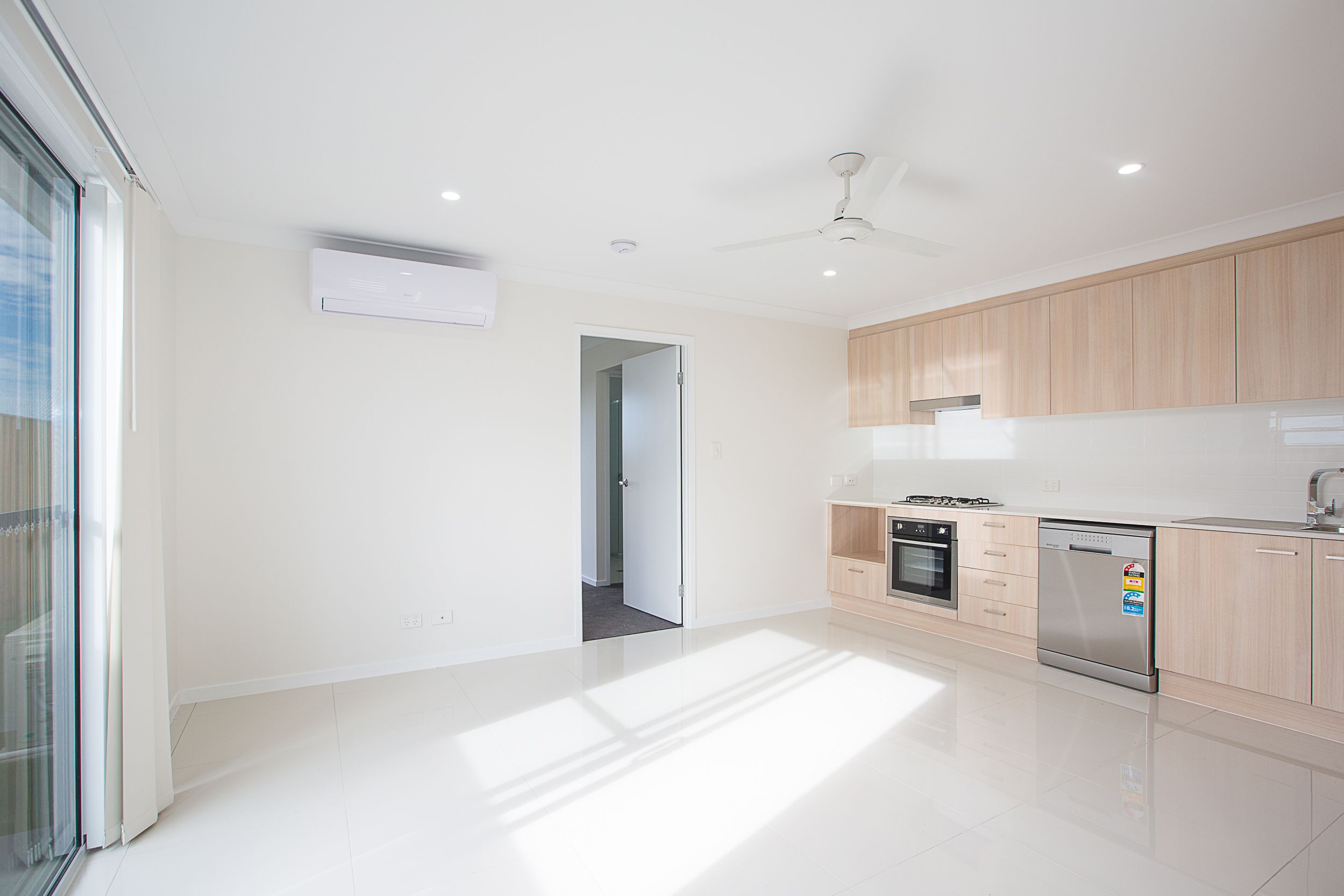 2/5 Howell Crescent, Pimpama, QLD 4209
