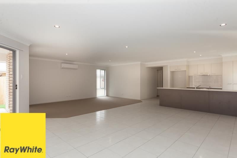 8 Hillsborough Place, Pimpama, QLD 4209