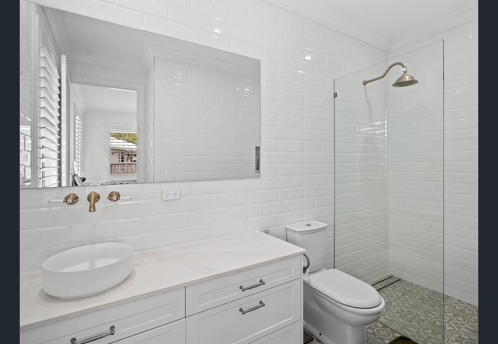 1843 Mount Gravatt Capalaba Road — photo 13 of 22