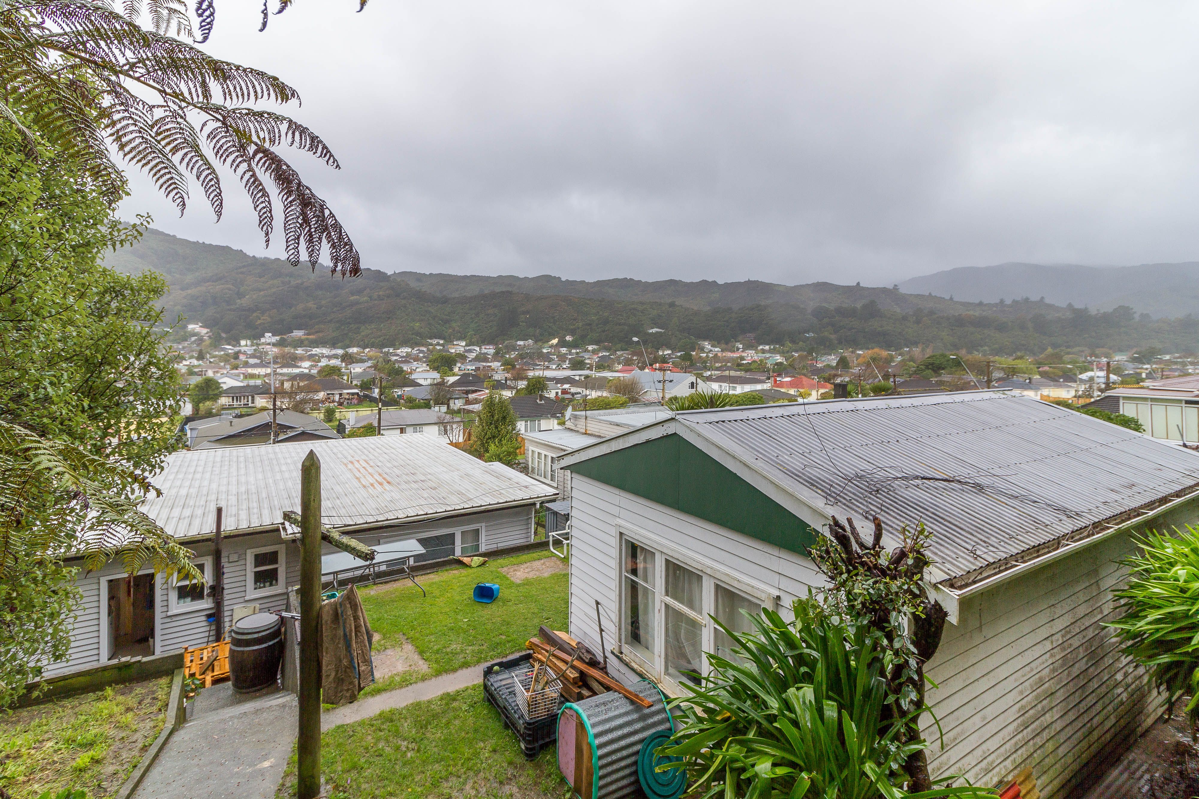 24 Main Road, Wainuiomata, Lower Hutt City