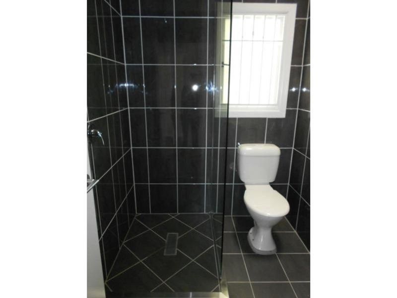 63 Kew Road, Graceville, QLD 4075