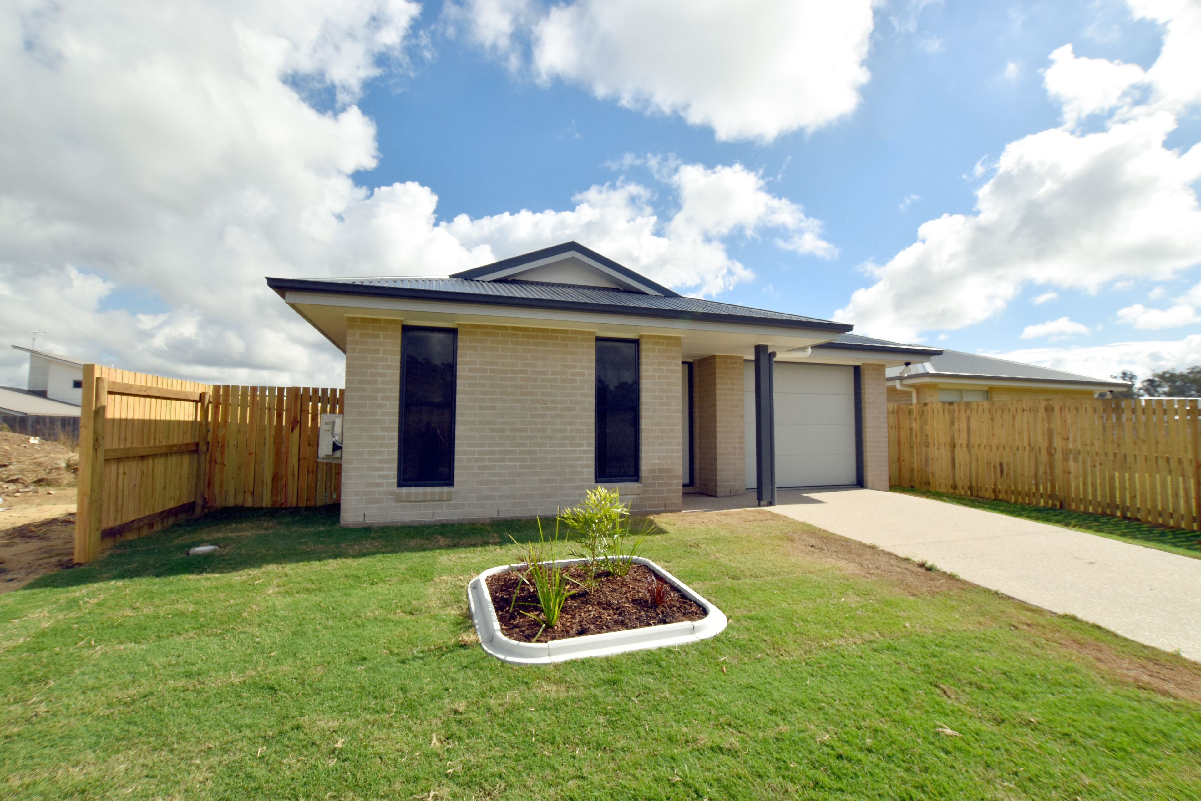 29 Bufflehead Road, Kirkwood, QLD 4680