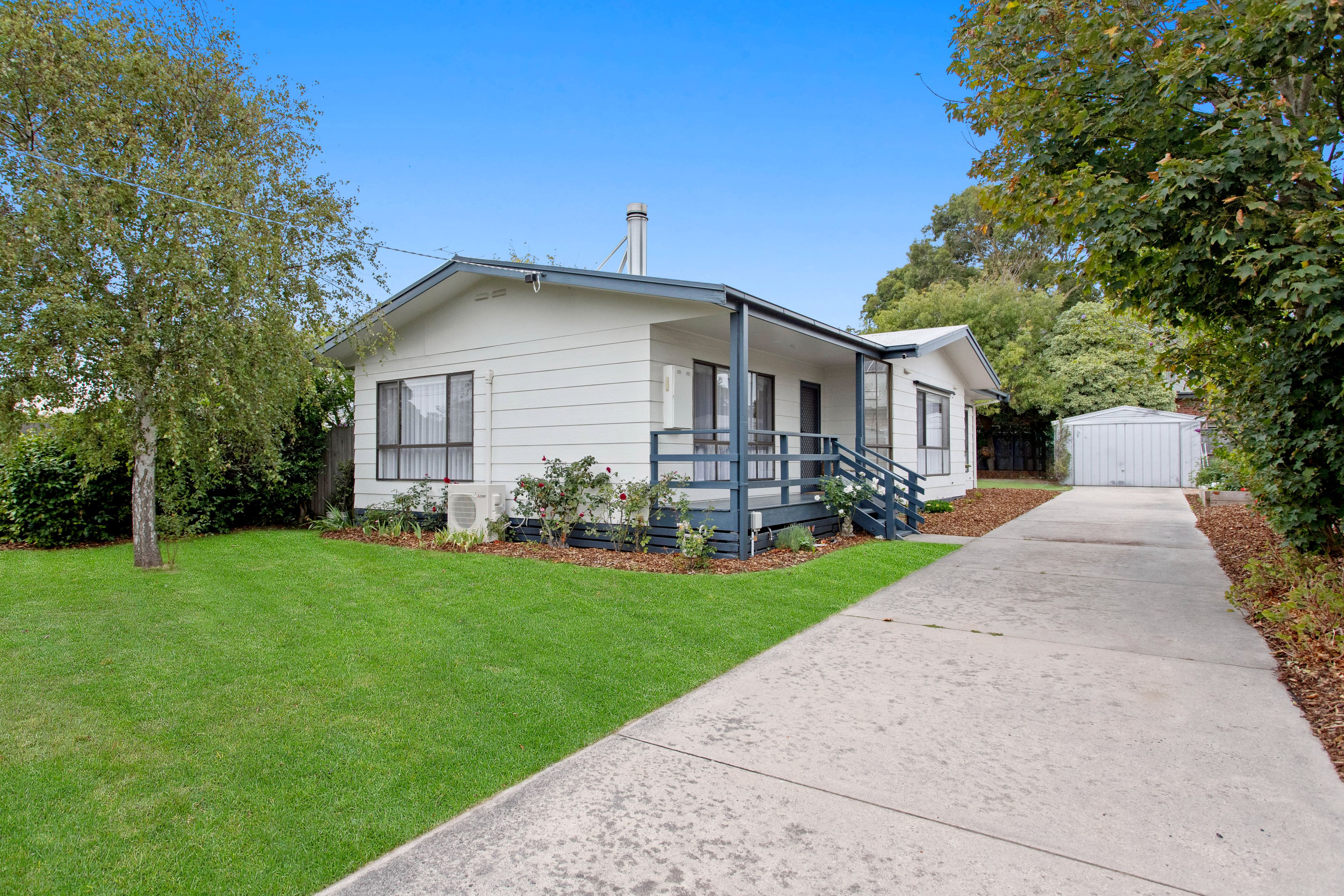 33 Wonthaggi Road — photo from Ray White Inverloch