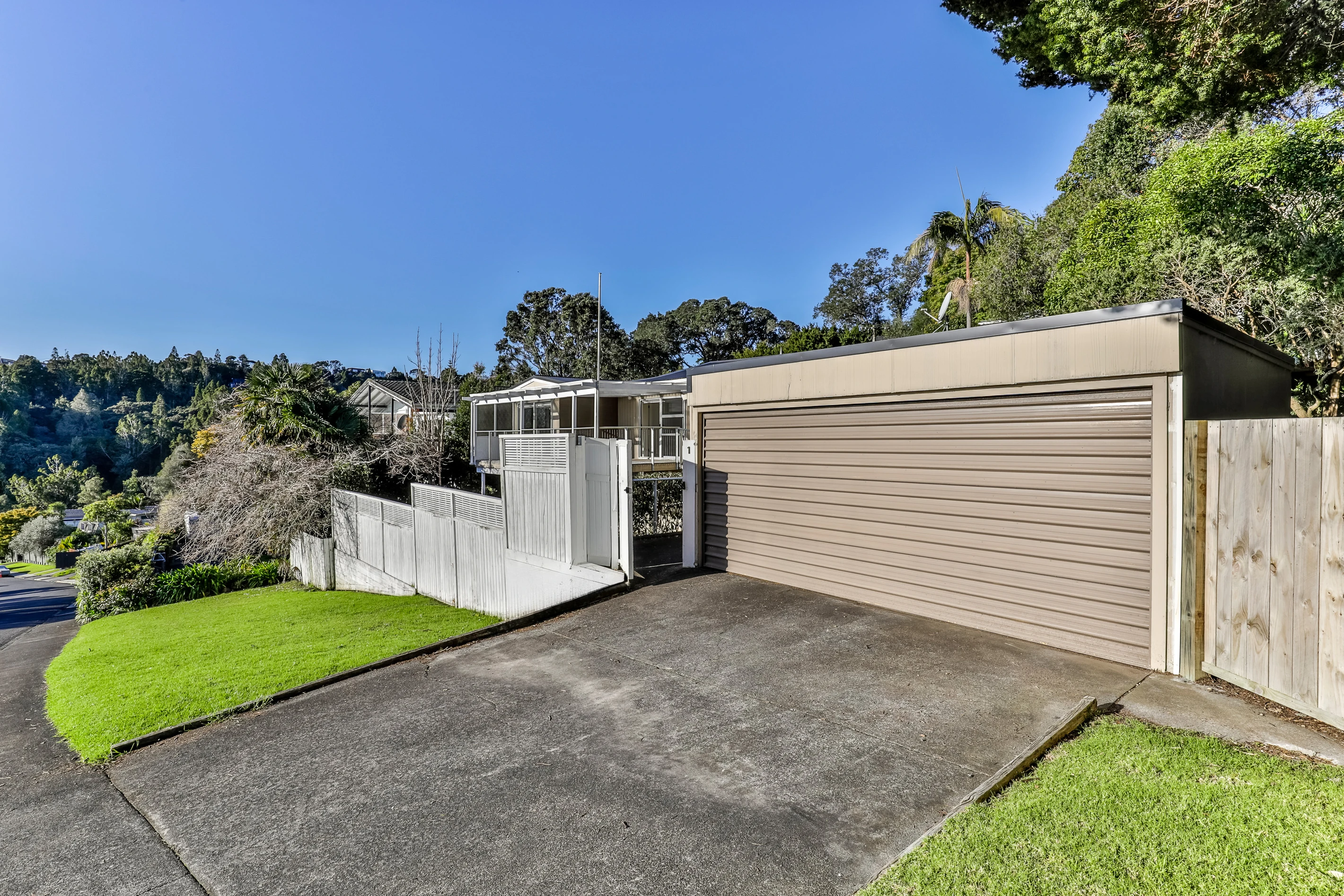 1 Odin Place, Beach Haven, North Shore City