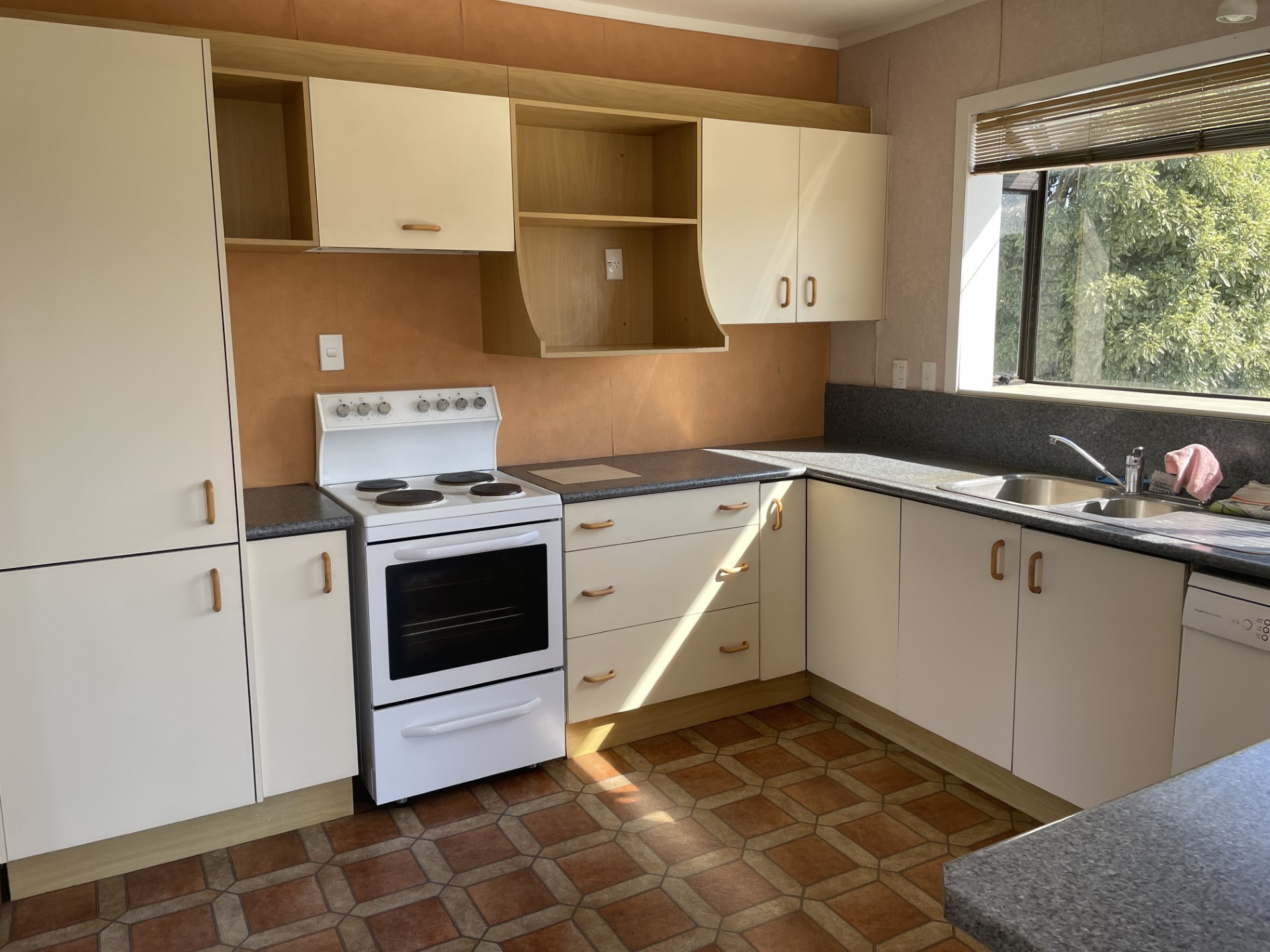 294 Tuhikaramea Road, Temple View, Hamilton City