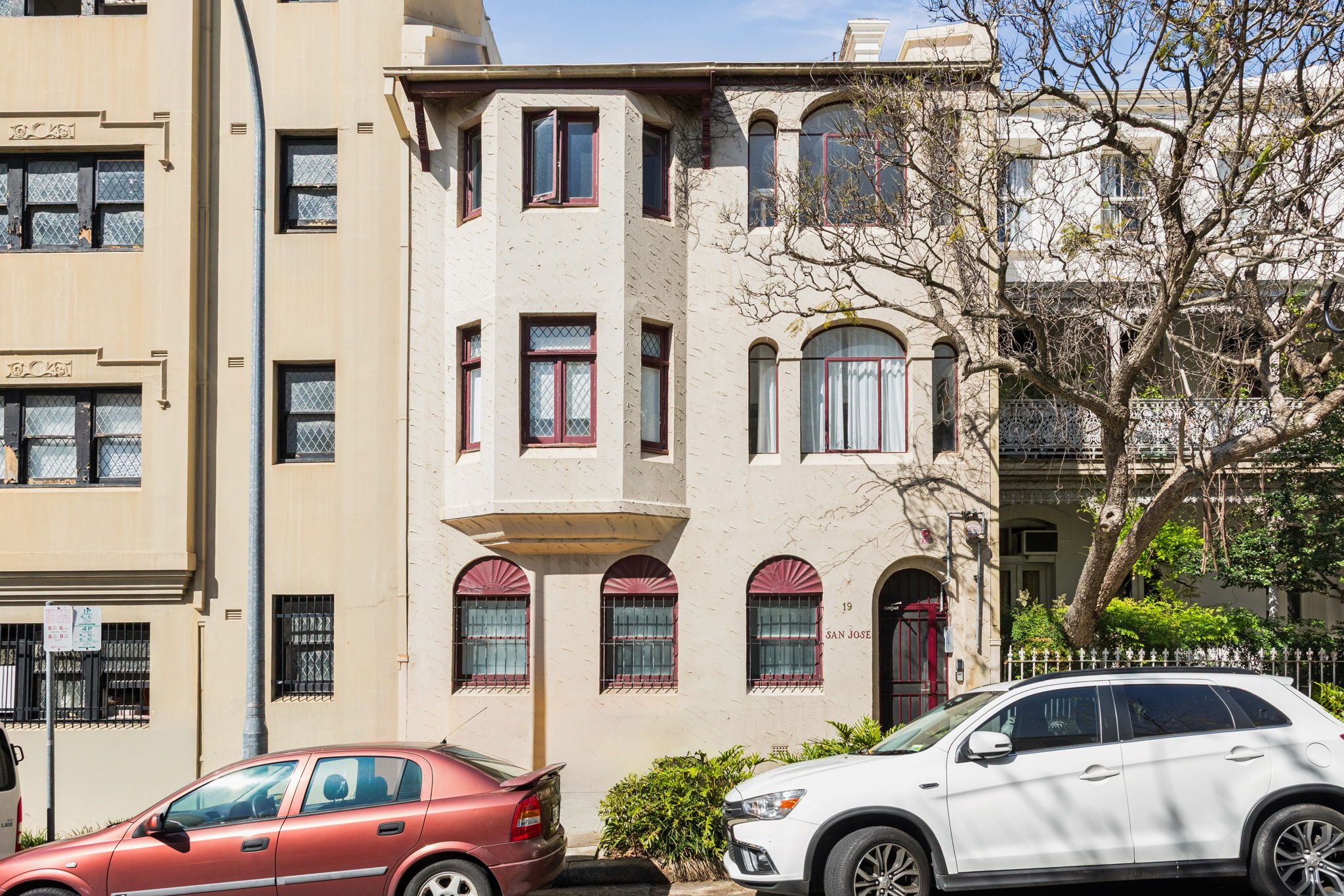 10/19 Kellett Street — photo 7 of 7