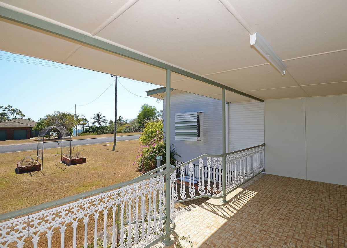 15 Mant Street, Point Vernon, QLD 4655