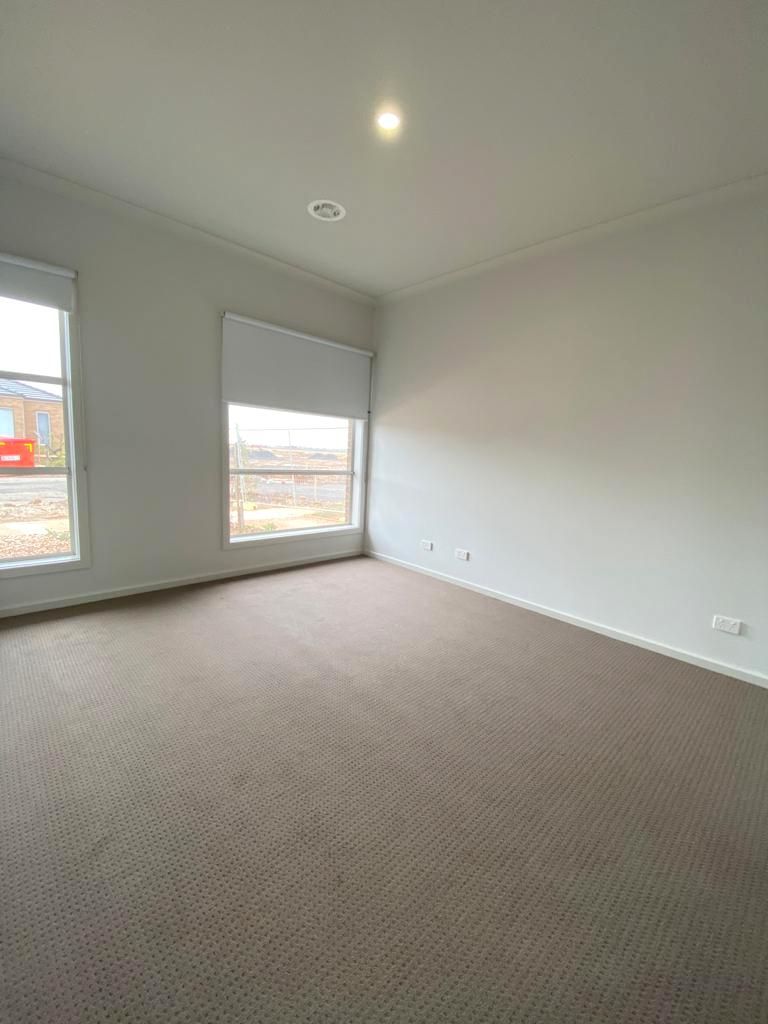 12 Zimmerman Street, Truganina, VIC 3029