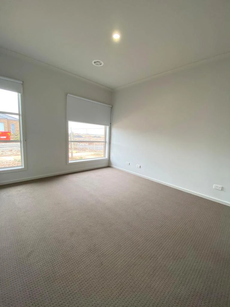 12 Zimmerman Street, Truganina, VIC 3029
