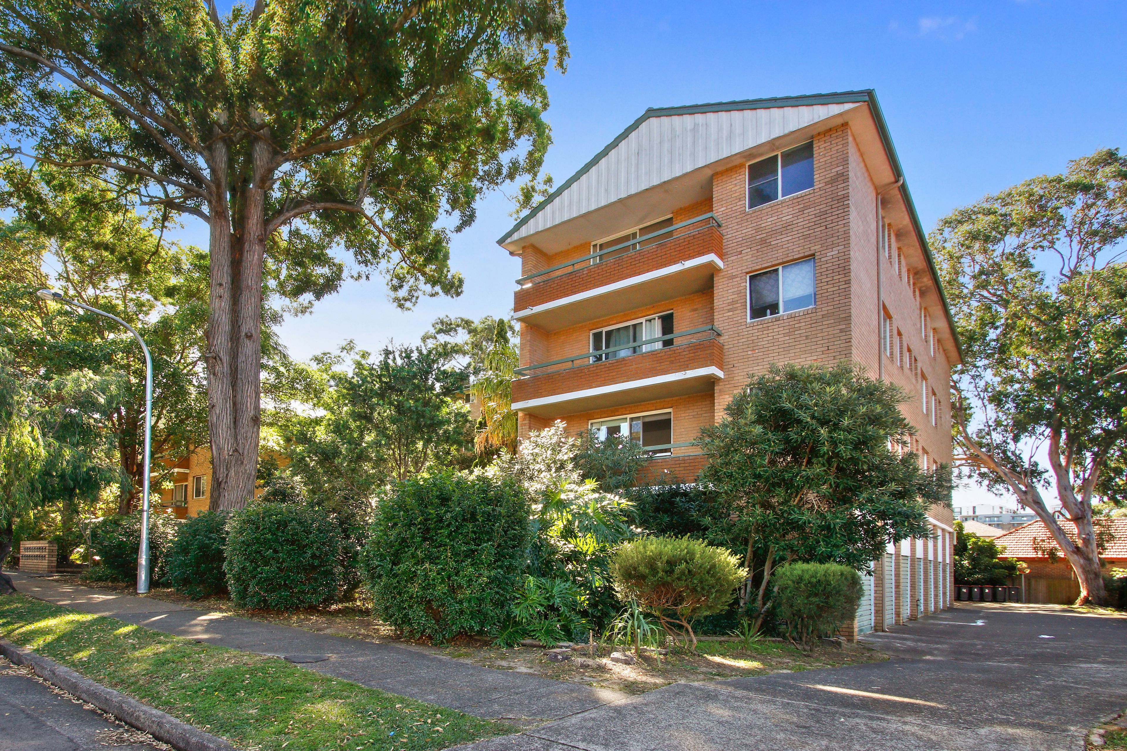 28 Garfield Street, Carlton NSW 2218