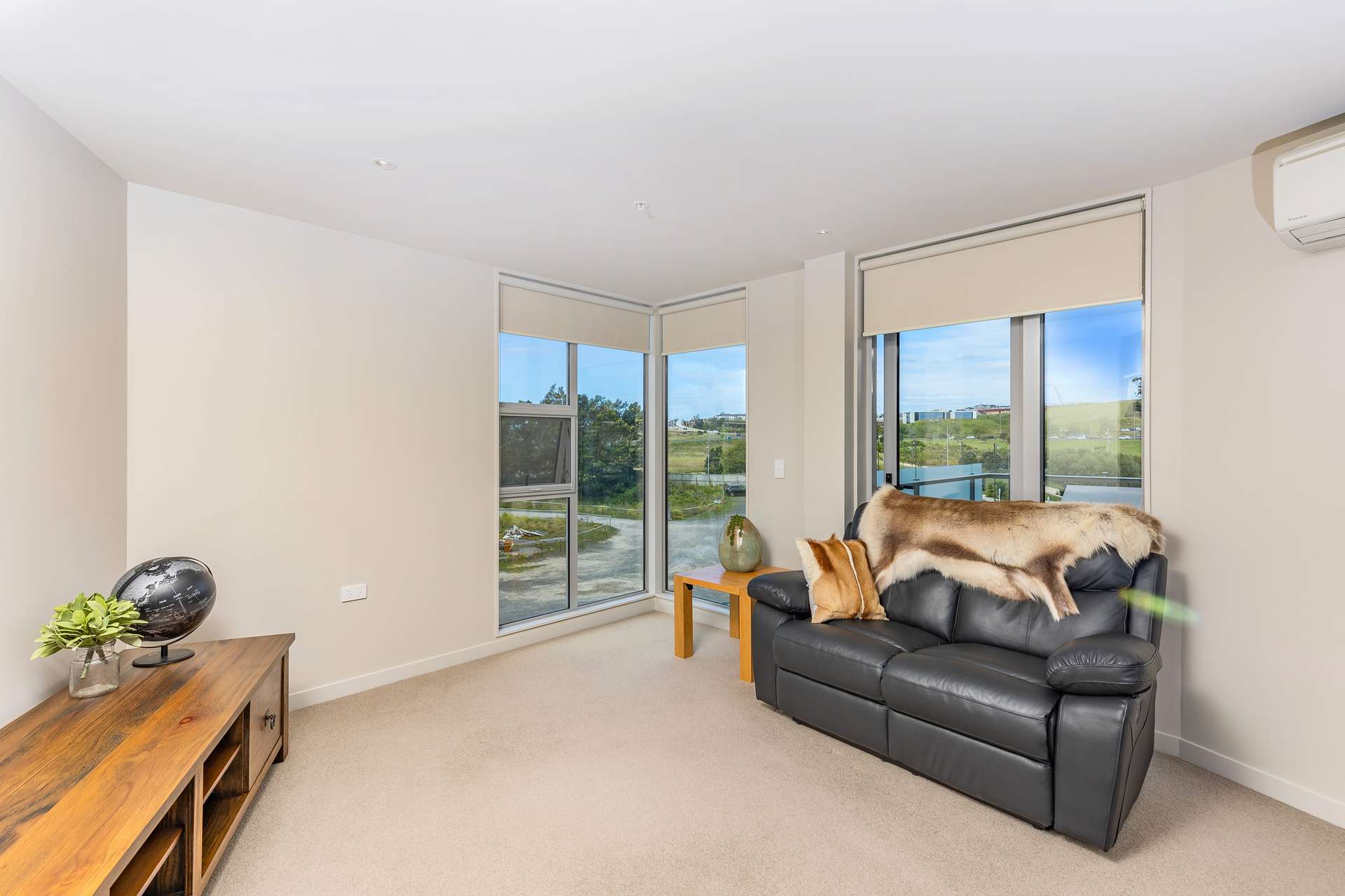 204/3 Rose Garden Lane photo 5