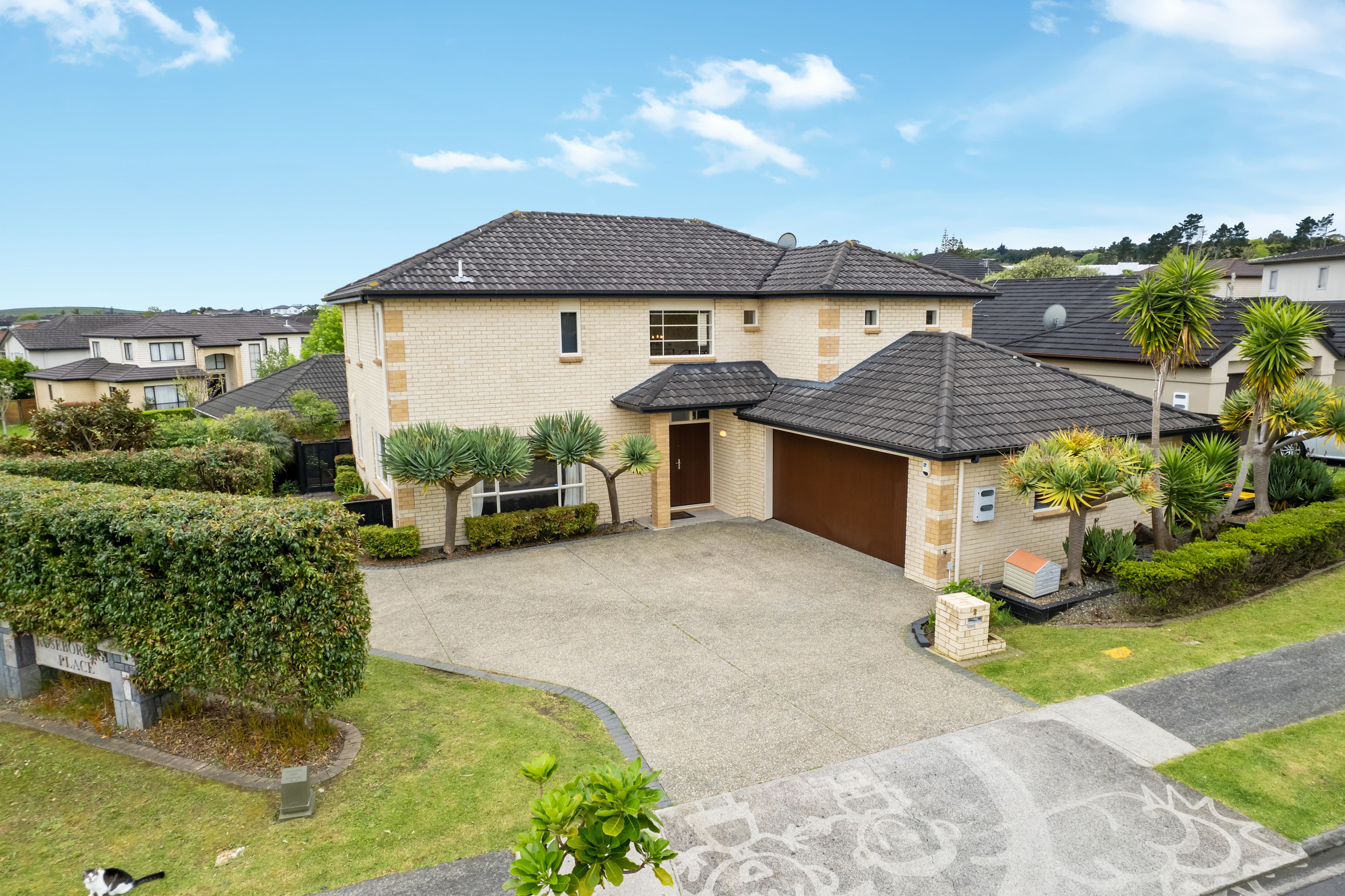 2 Roseborough Place, Flat Bush, Manukau City
