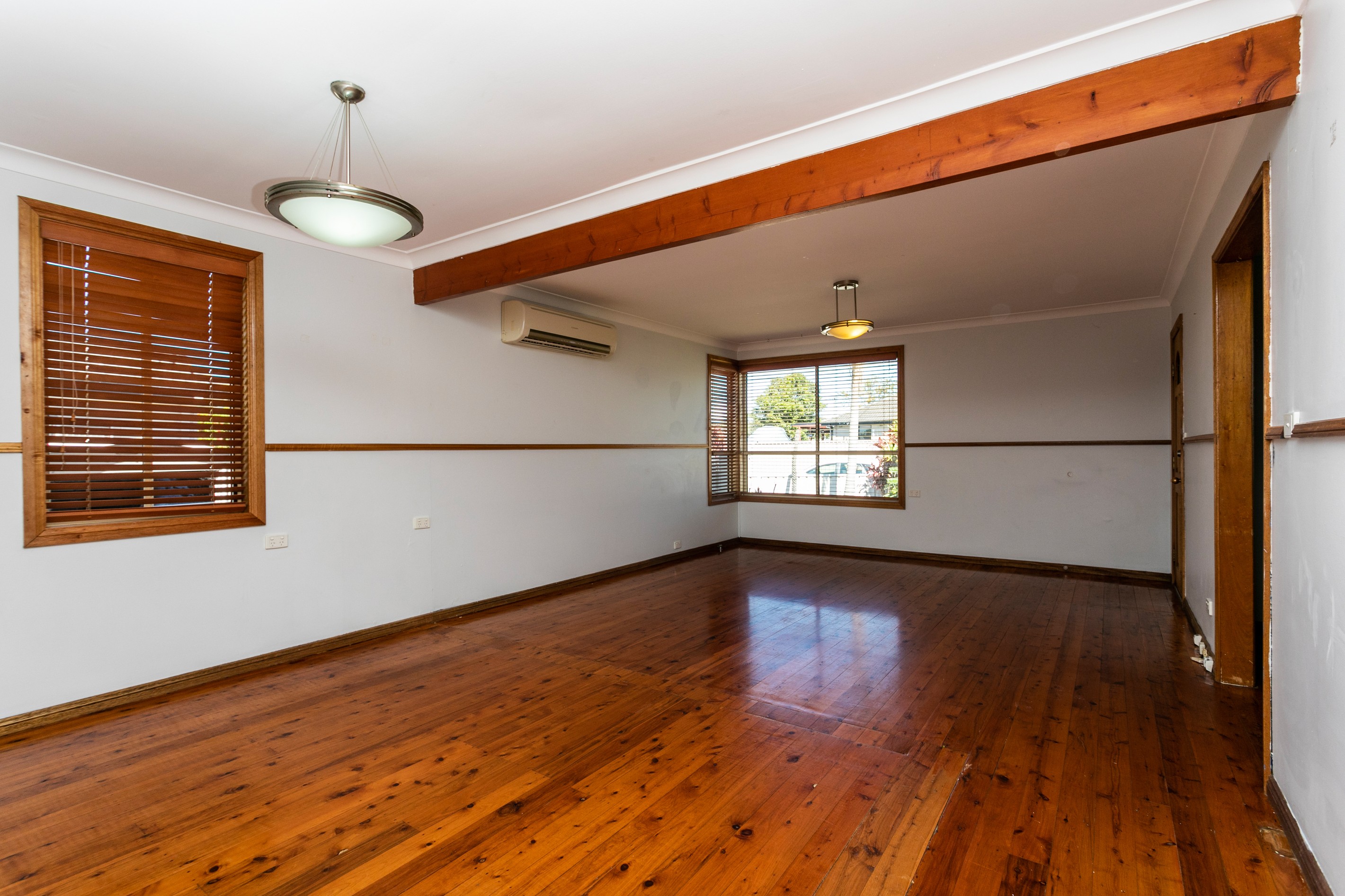11 Messenger Road, Barrack Heights, NSW 2528