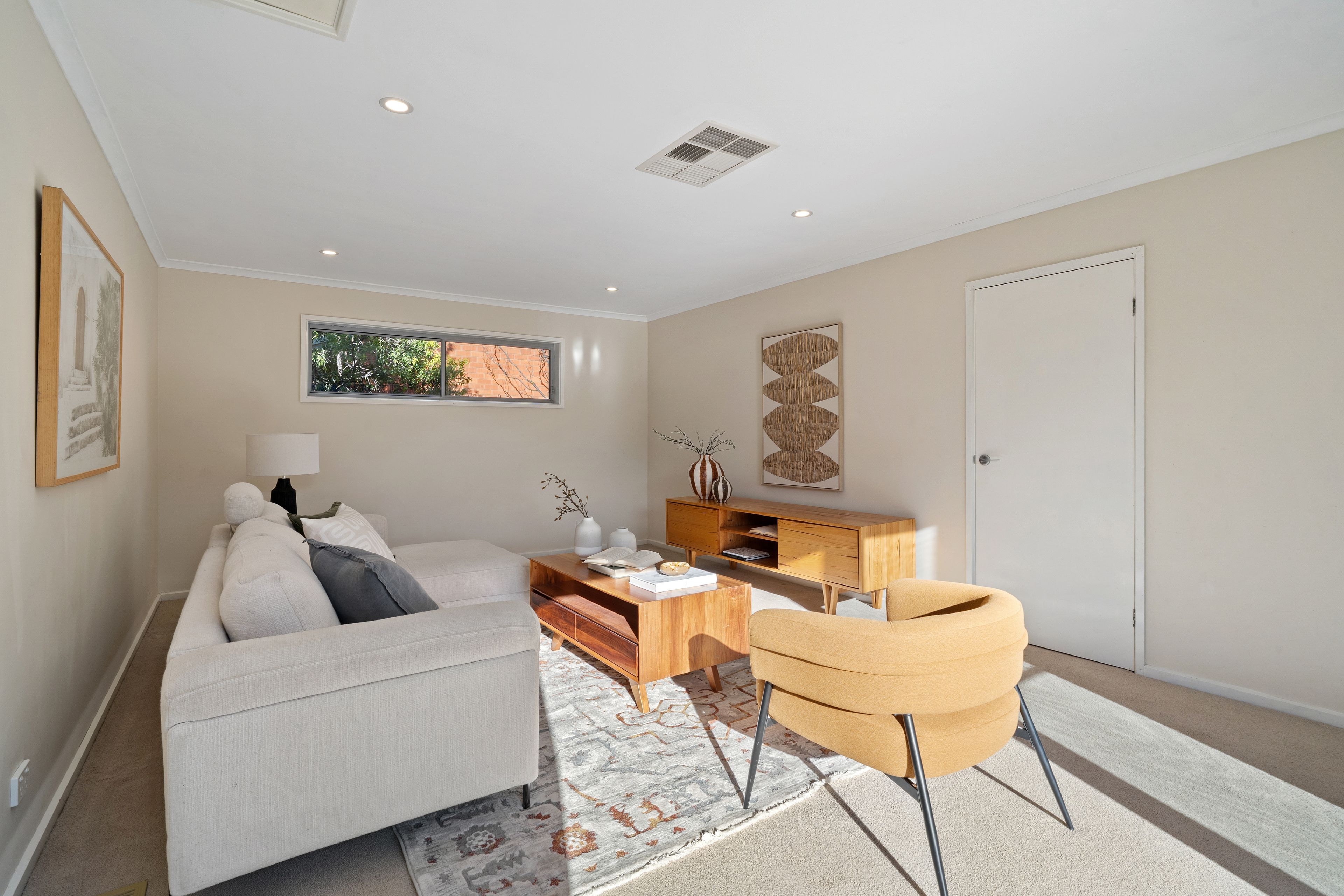 53 Lyttleton Crescent — photo 8 of 25