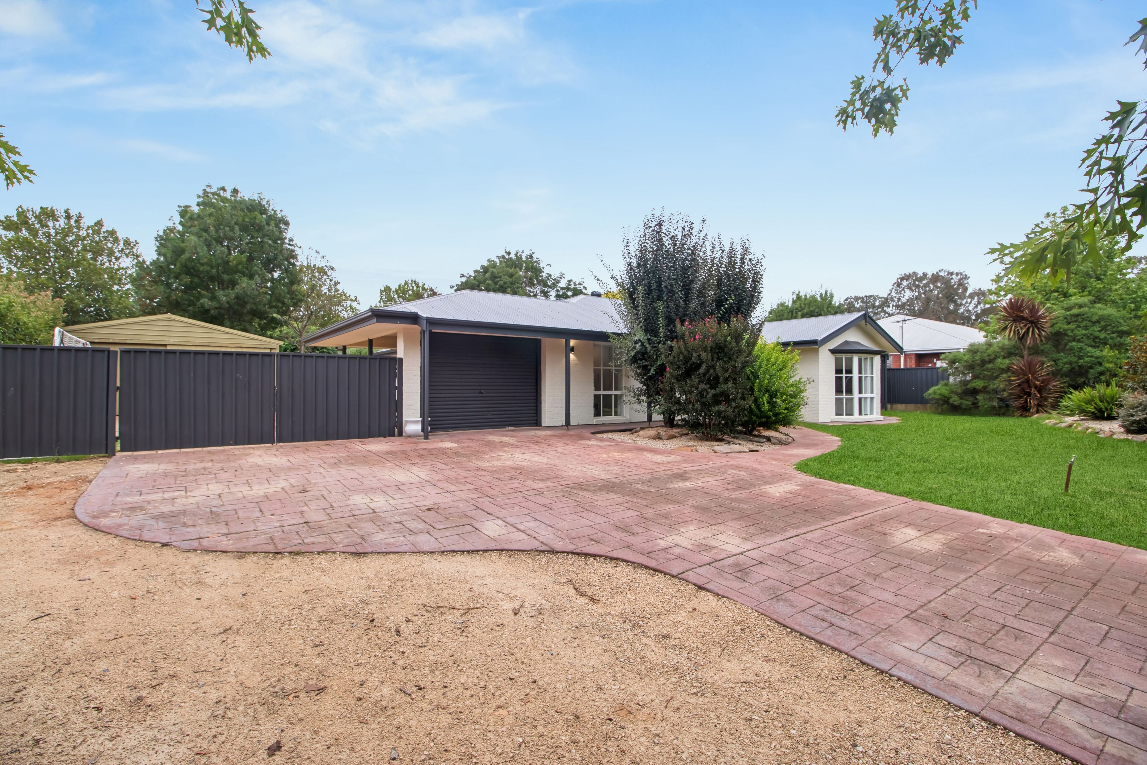 11 Gum Tree Drive, Littlehampton, SA 5250