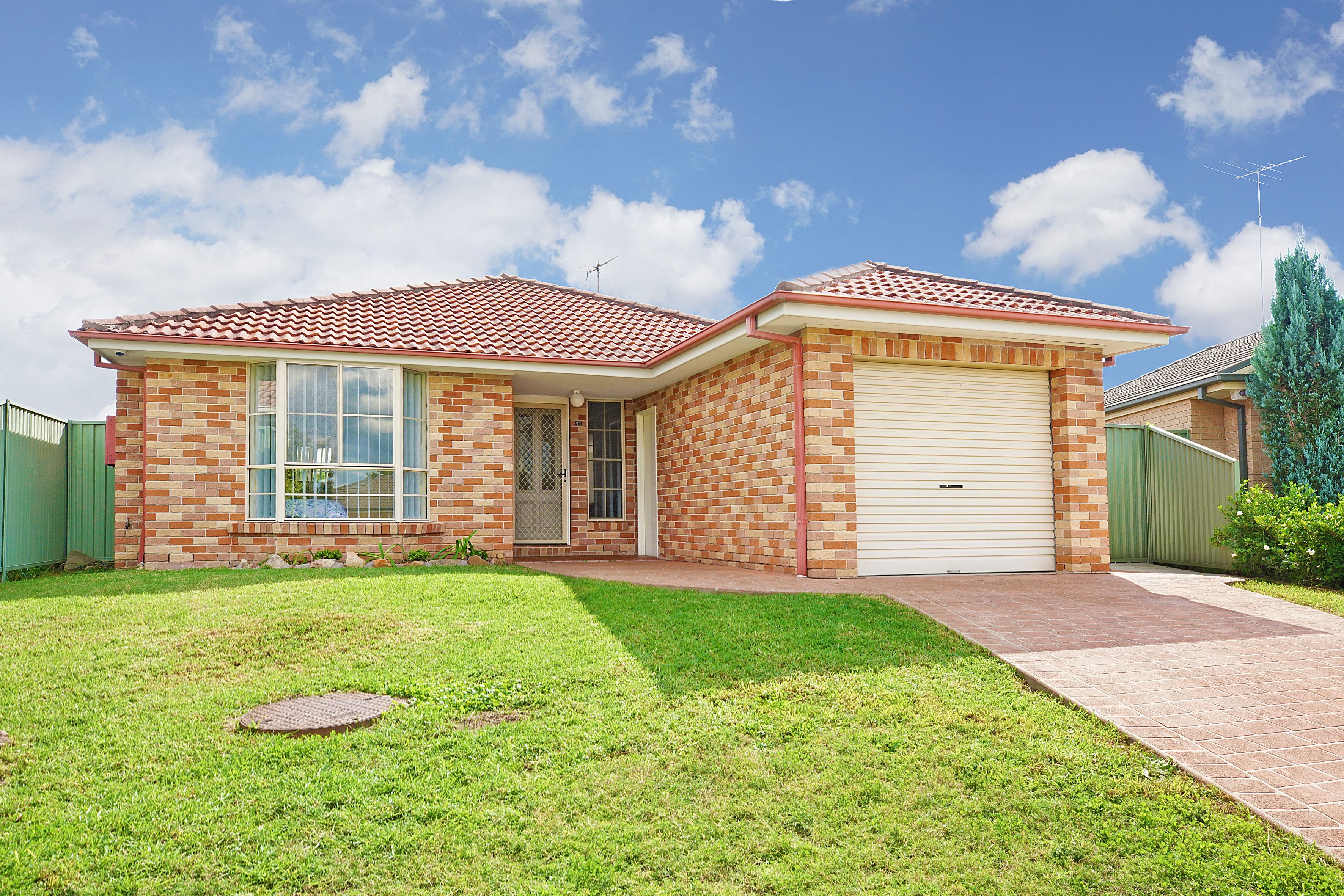 41 Waringa Crescent