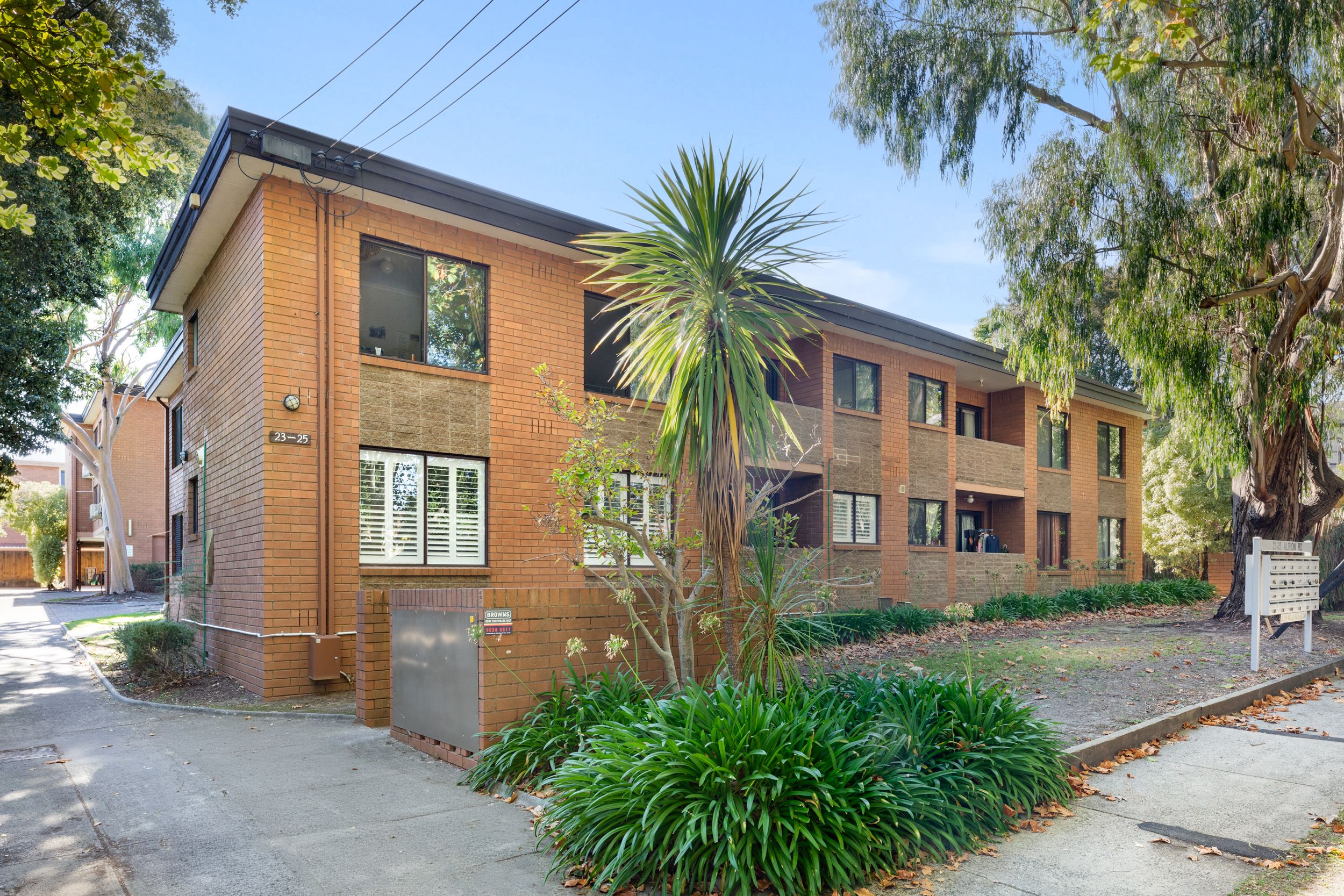 2/23-25 Albion Road — photo from Ray White Burwood
