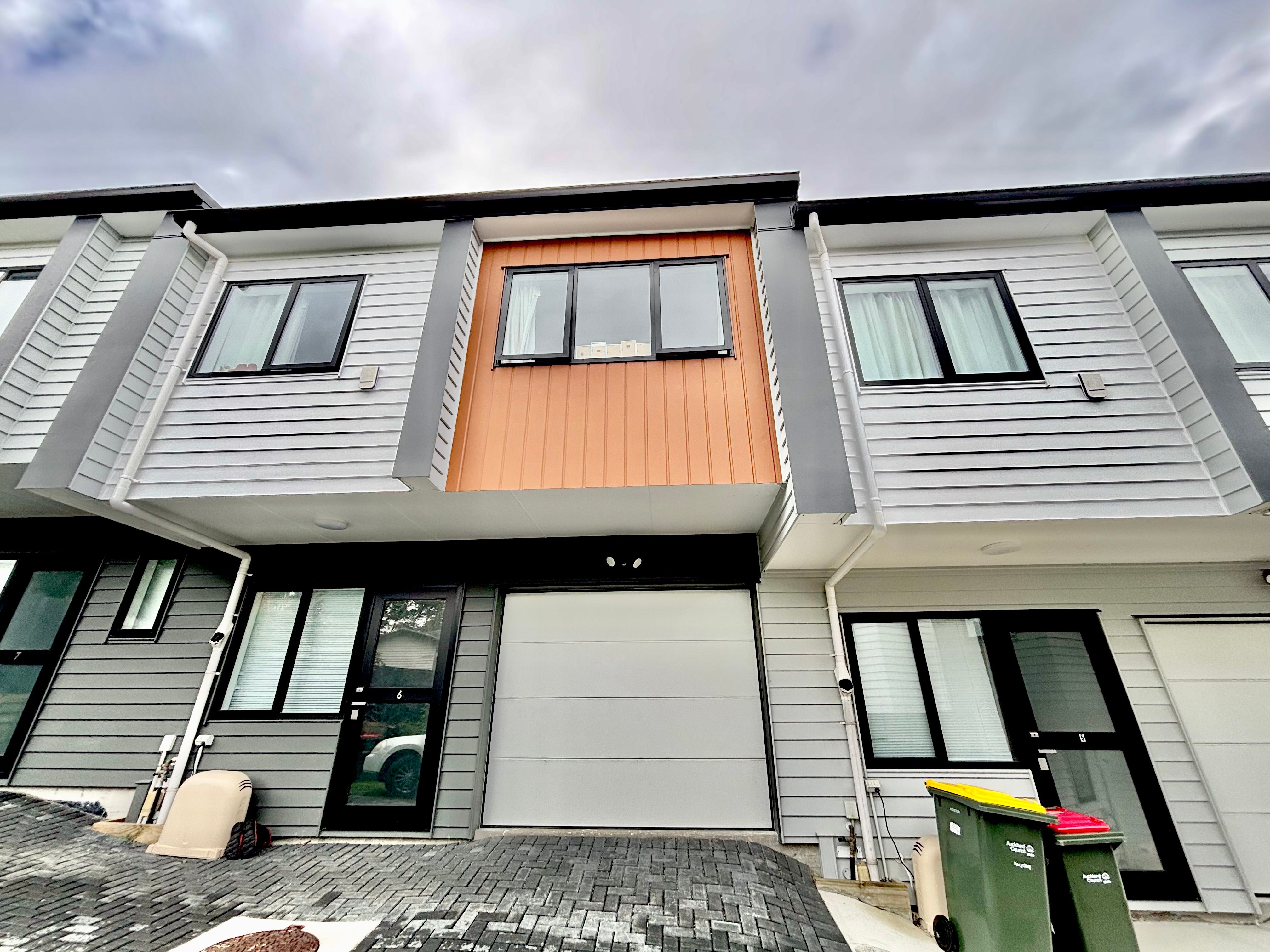 6/16 Buisson Glade, West Harbour, Waitakere City