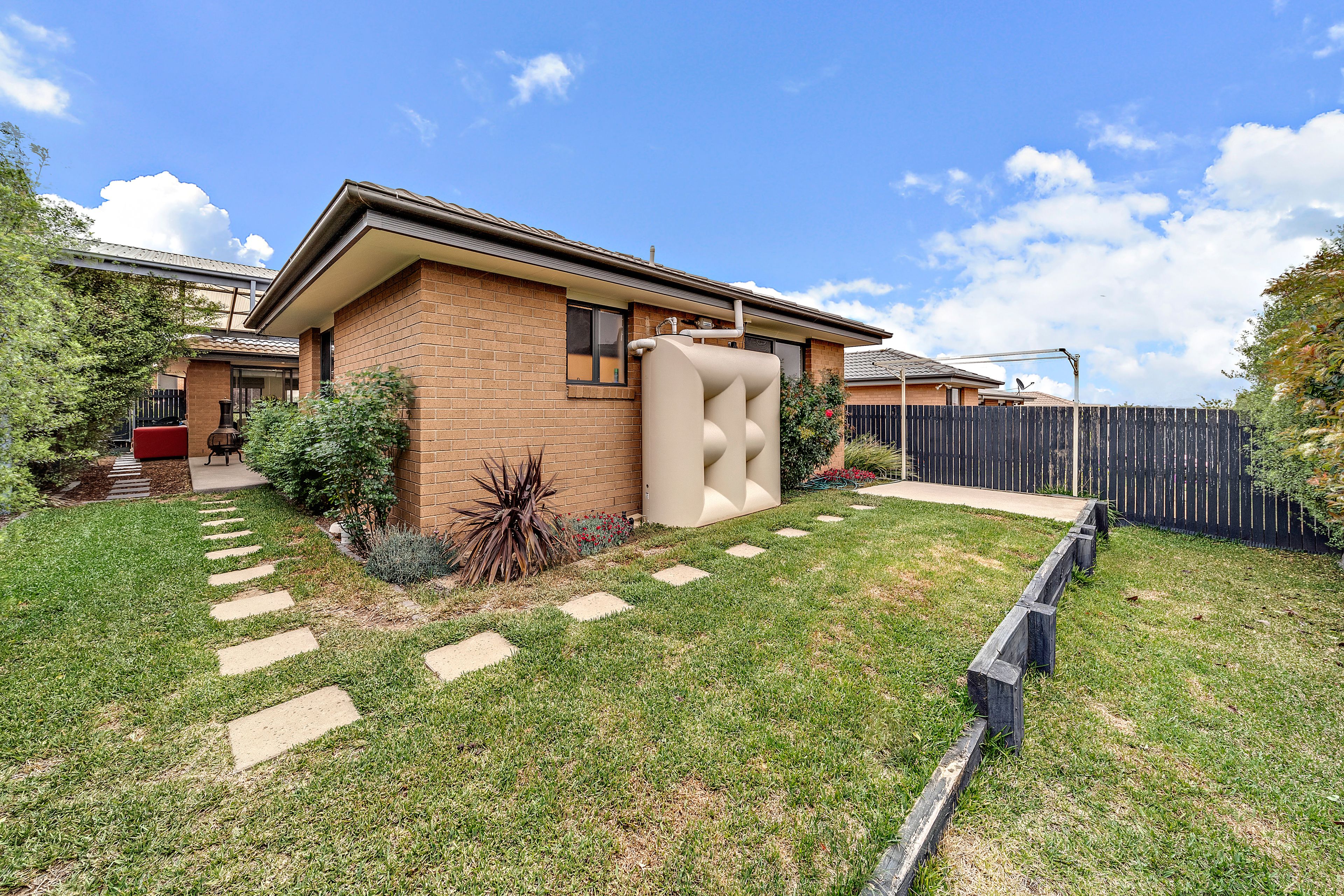 30 Isbister Street, Macgregor, ACT 2615