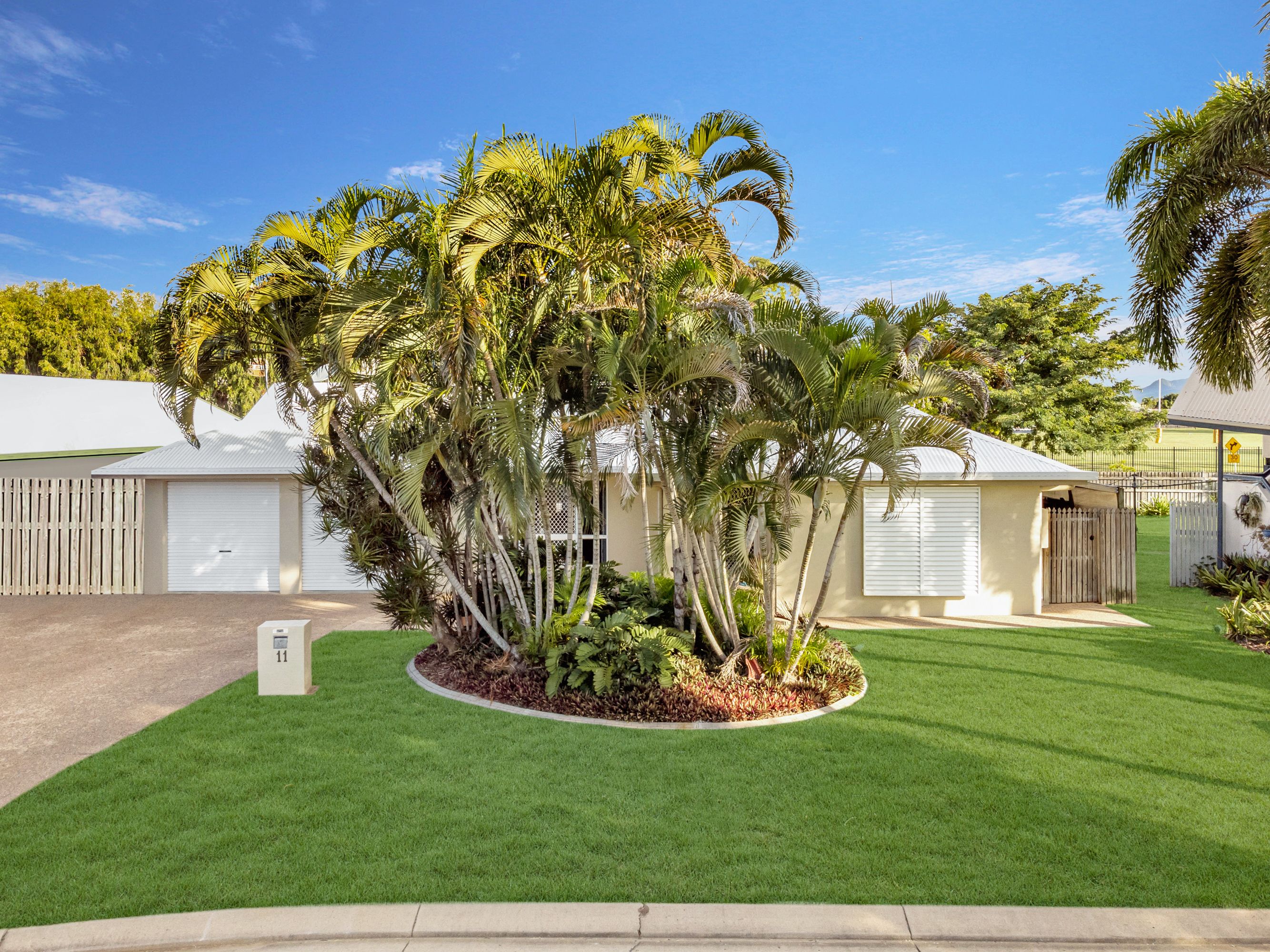 11 Hoop Street, Kirwan, QLD 4817