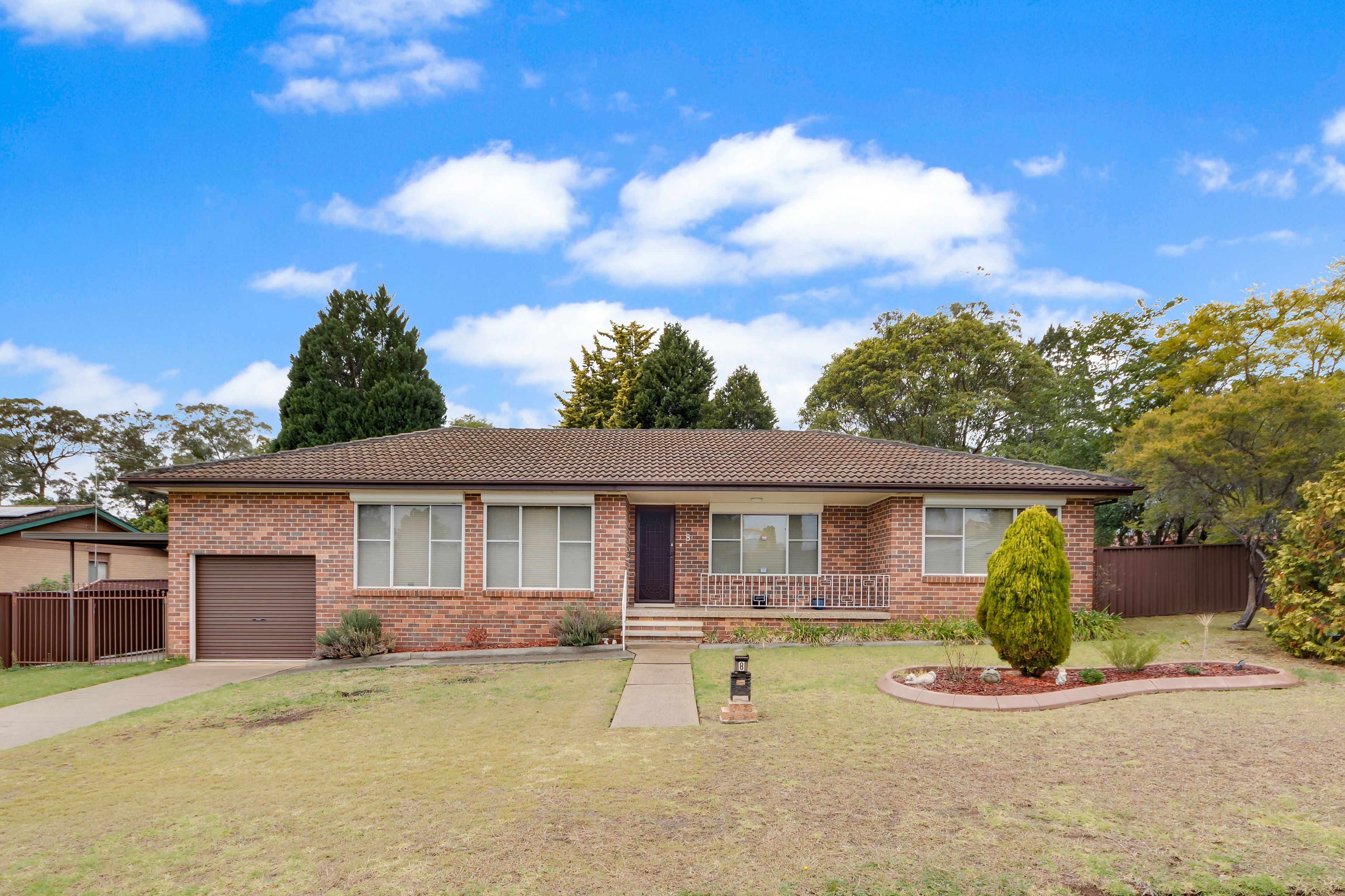 8 Bronzewing Street, Ingleburn, NSW 2565