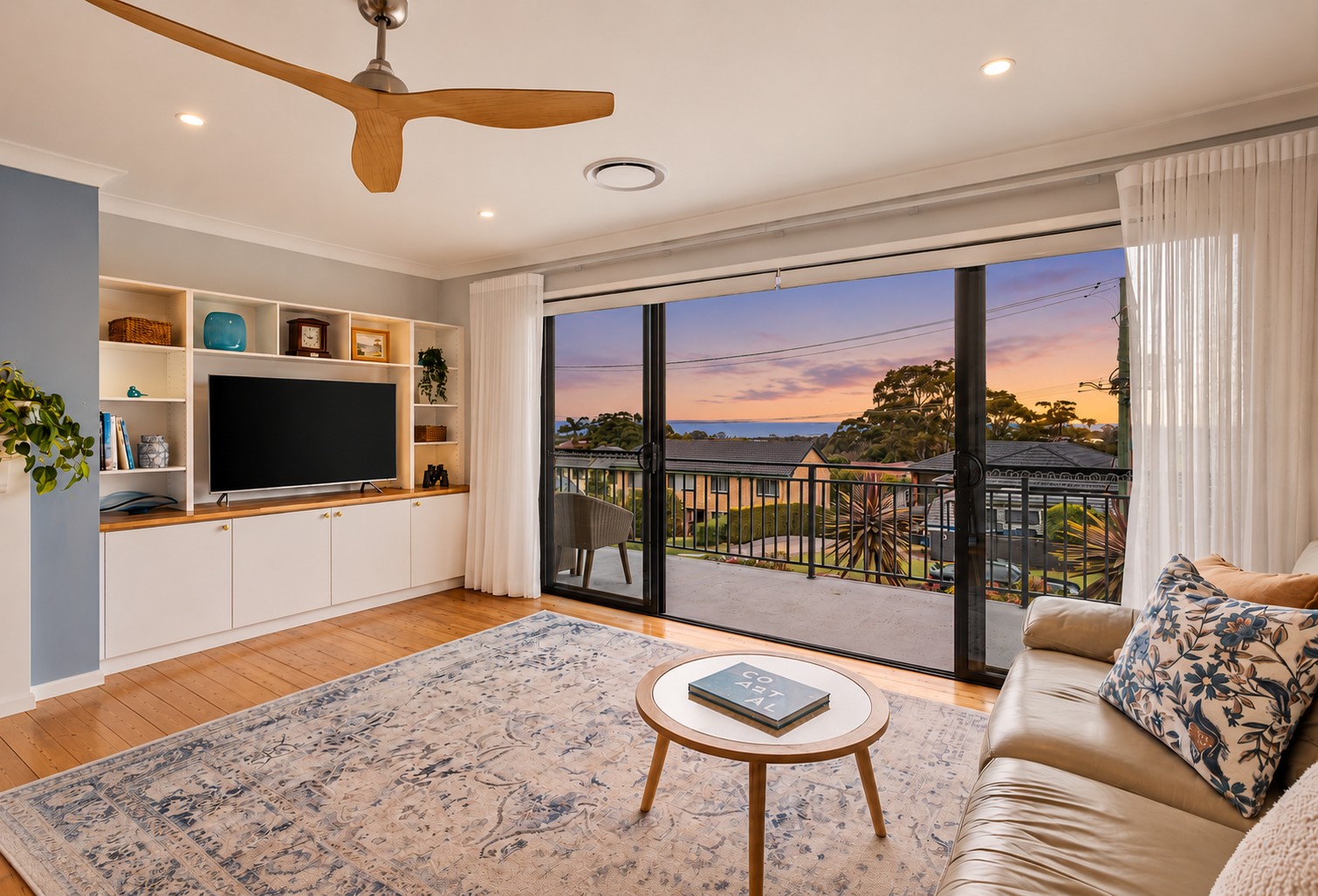 5 Kanangra Drive, Thirroul, NSW 2515
