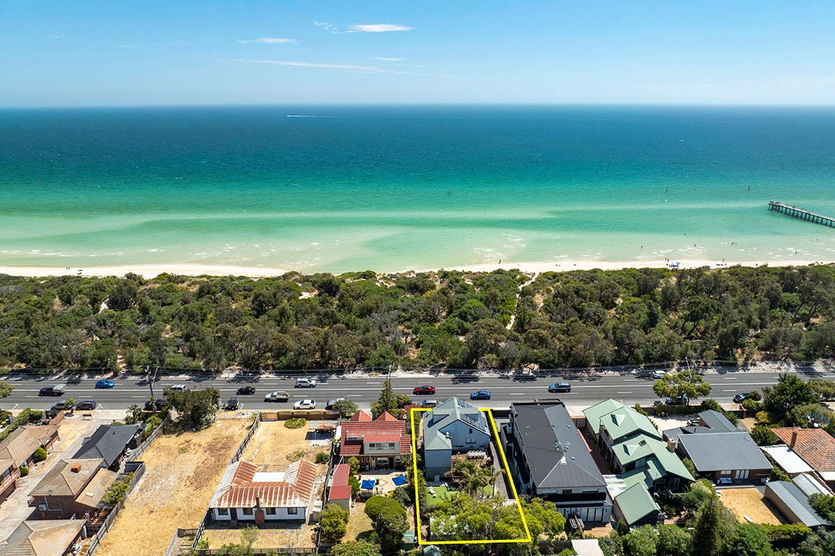 144 Nepean Highway, Seaford, VIC 3198