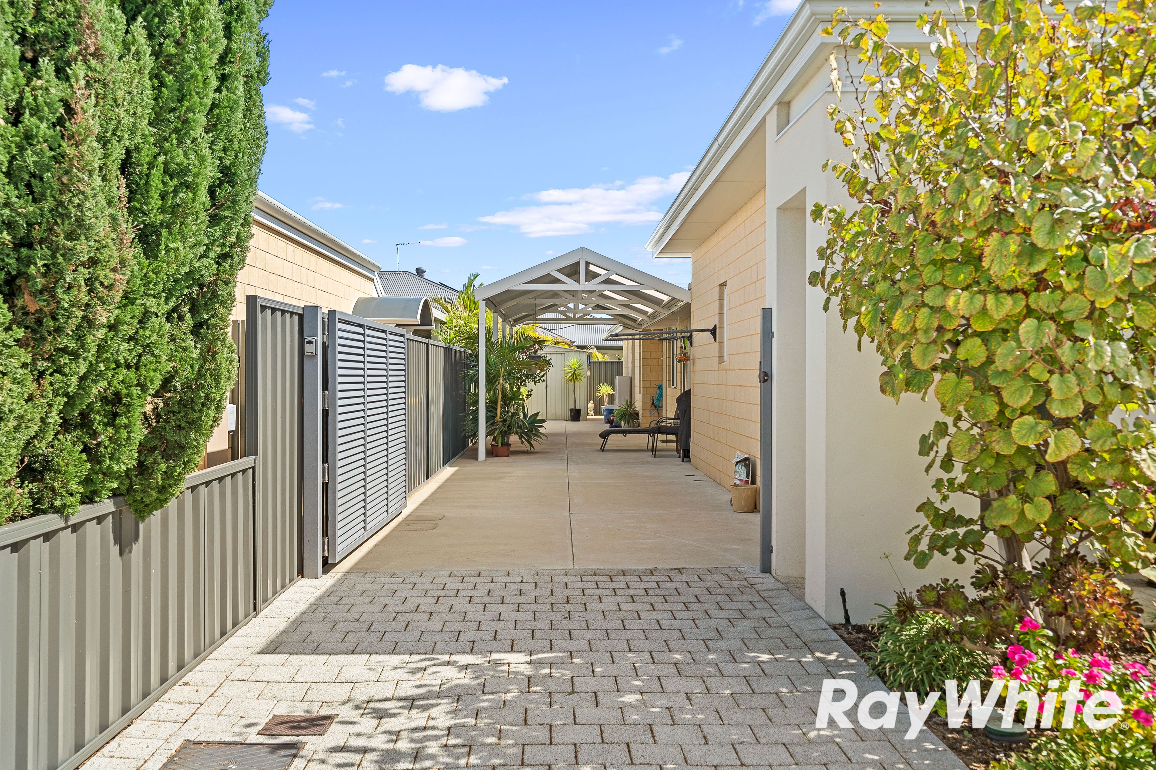 23 Goldfinch Drive, Erskine, WA 6210