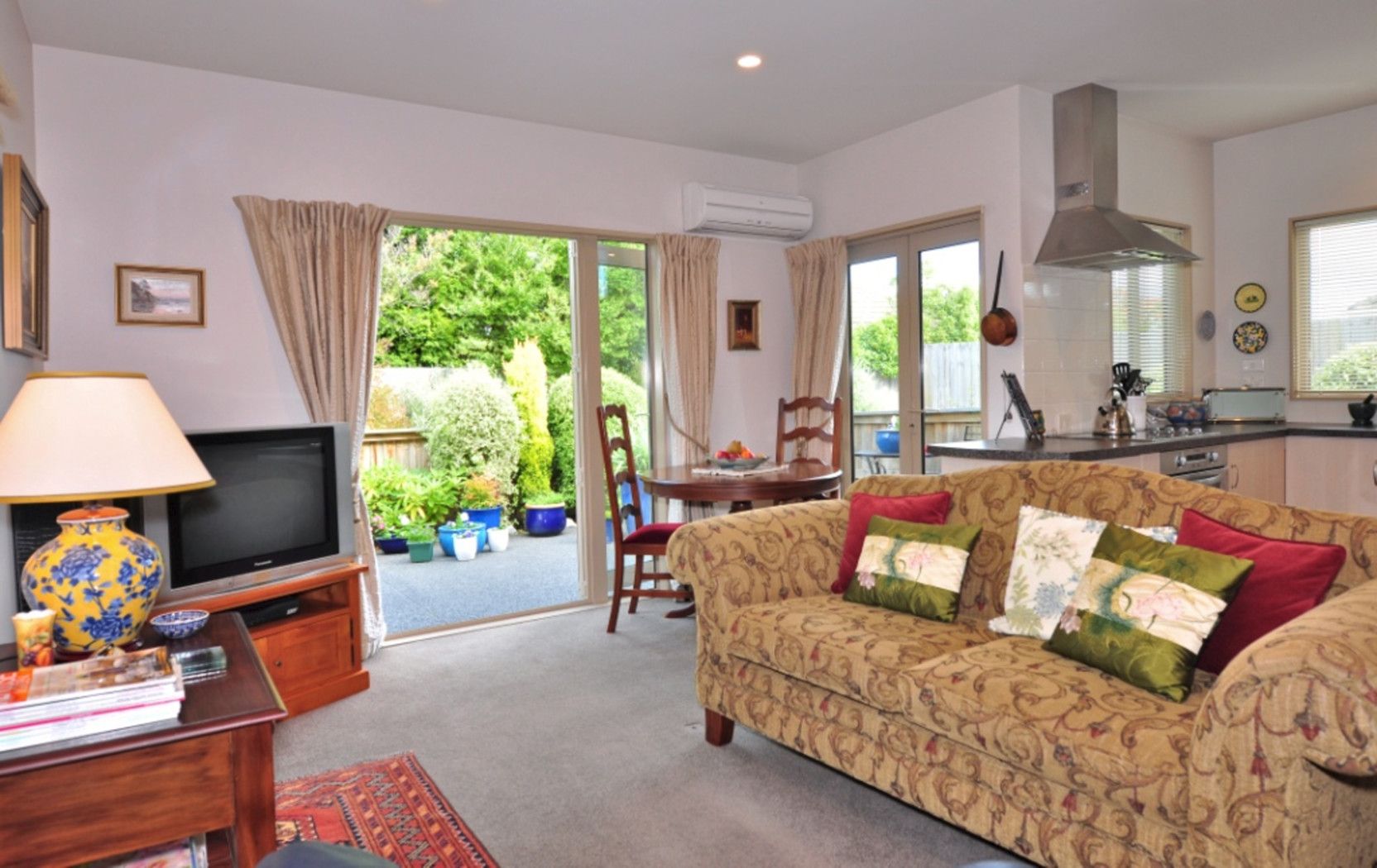 1/15 Derrett Place, St Martins, Christchurch City