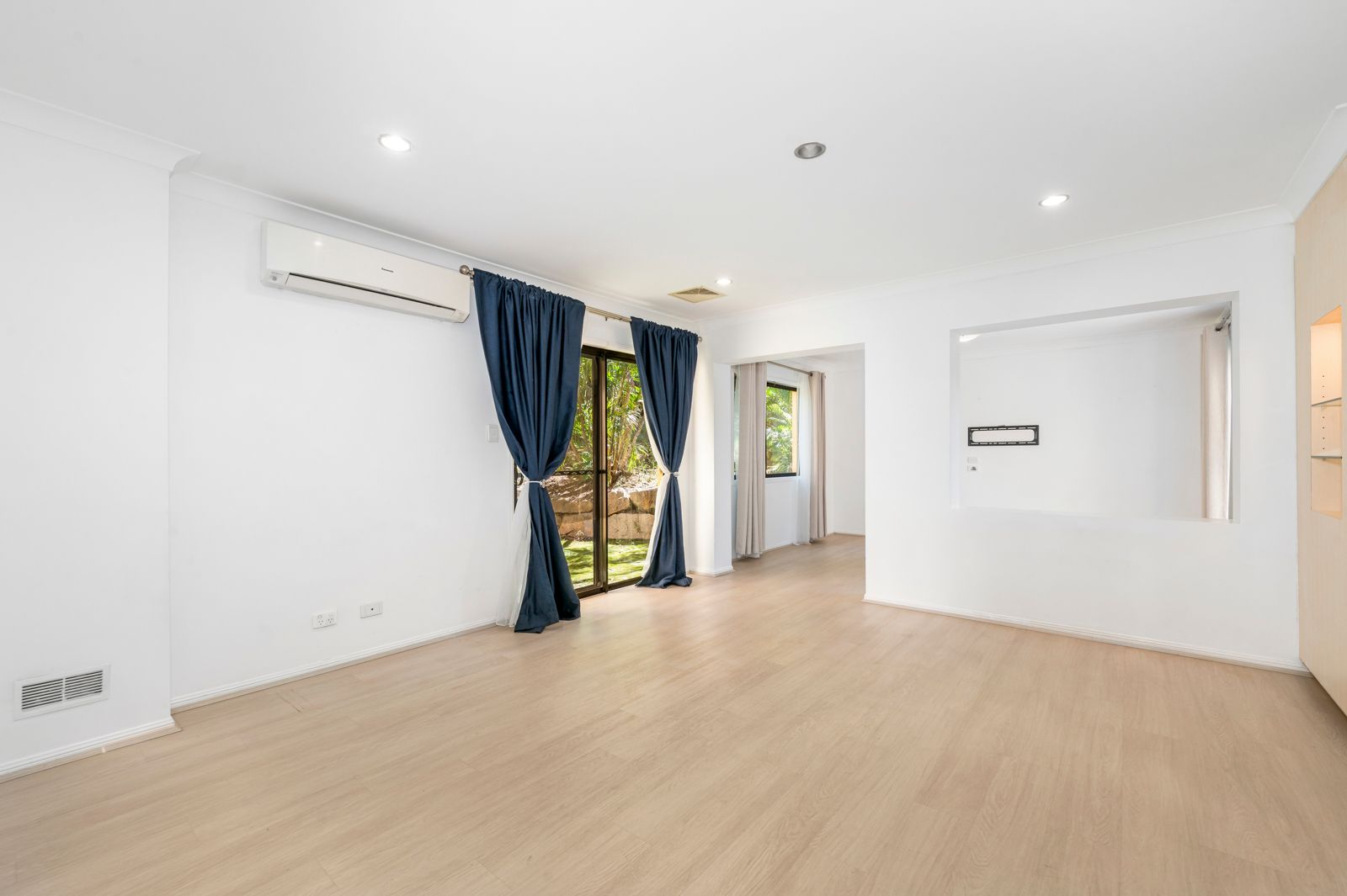 4 Aruba Place, Eatons Hill, QLD 4037