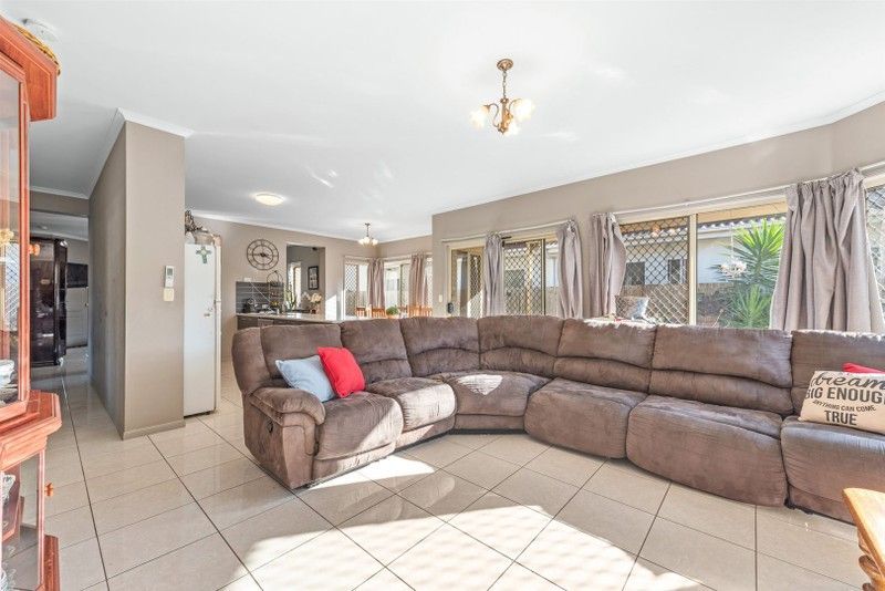 72 Possum Parade, North Lakes, QLD 4509