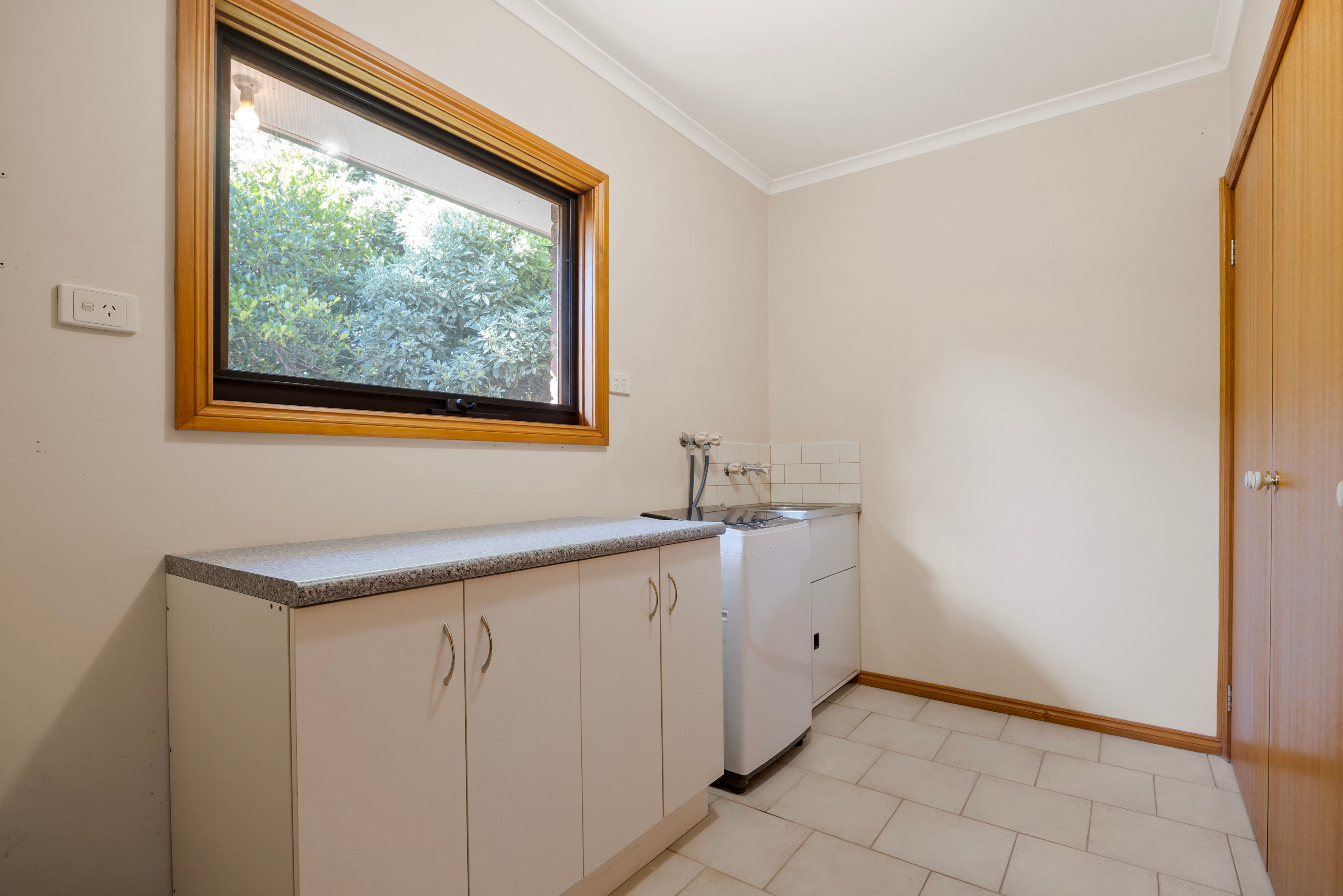 187 Elizabeth Drive — photo 13 of 15