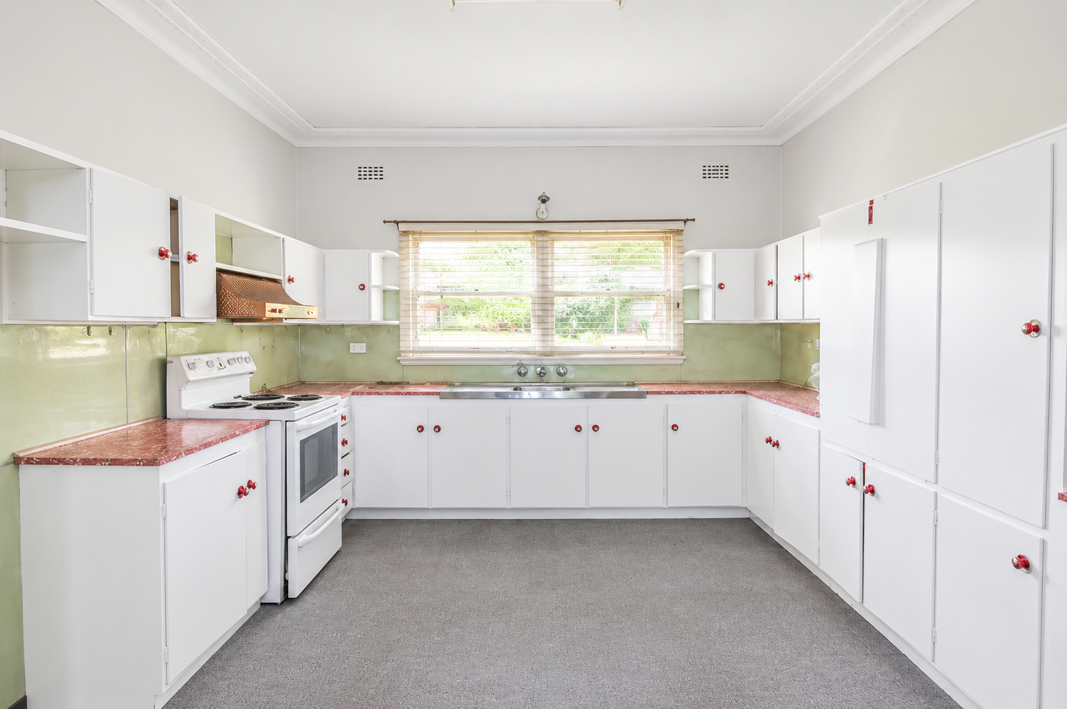 46 Kings Road, Ingleburn, NSW 2565