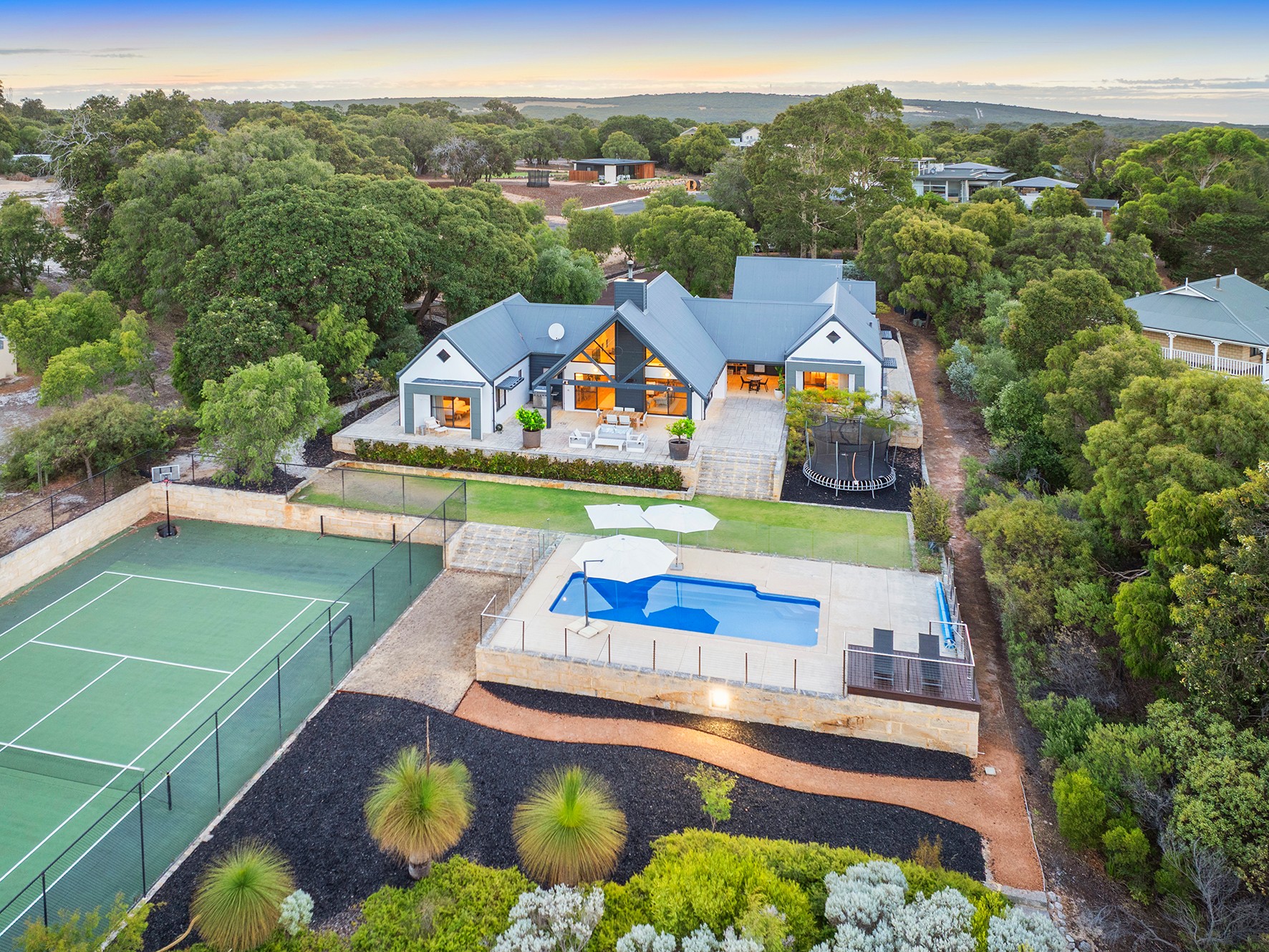 6 Wedgetail View, Eagle Bay, WA 6281