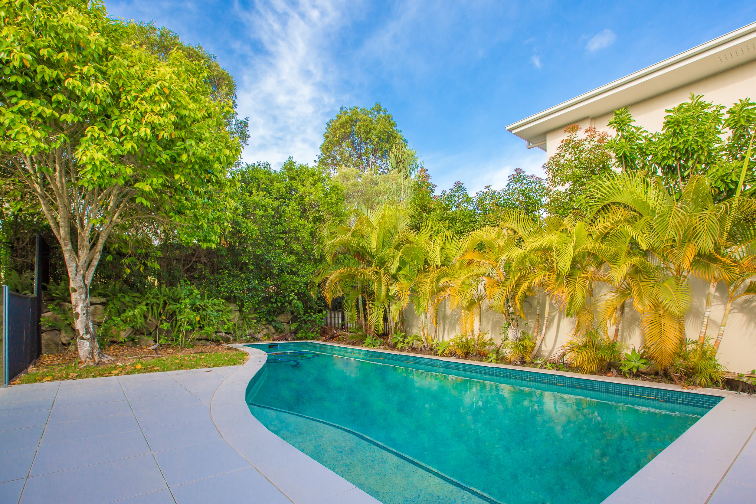6011 The Boulevarde, Benowa, QLD 4217