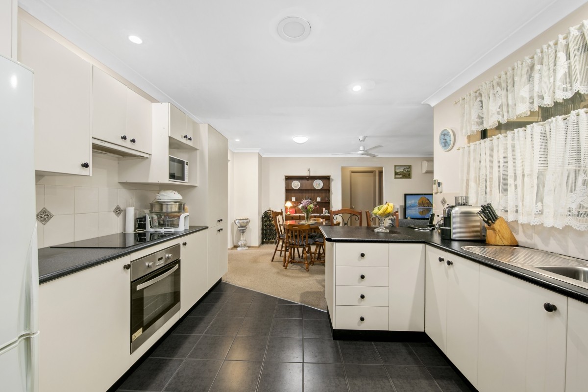 11 Karneen Avenue, Maryland, NSW 2287