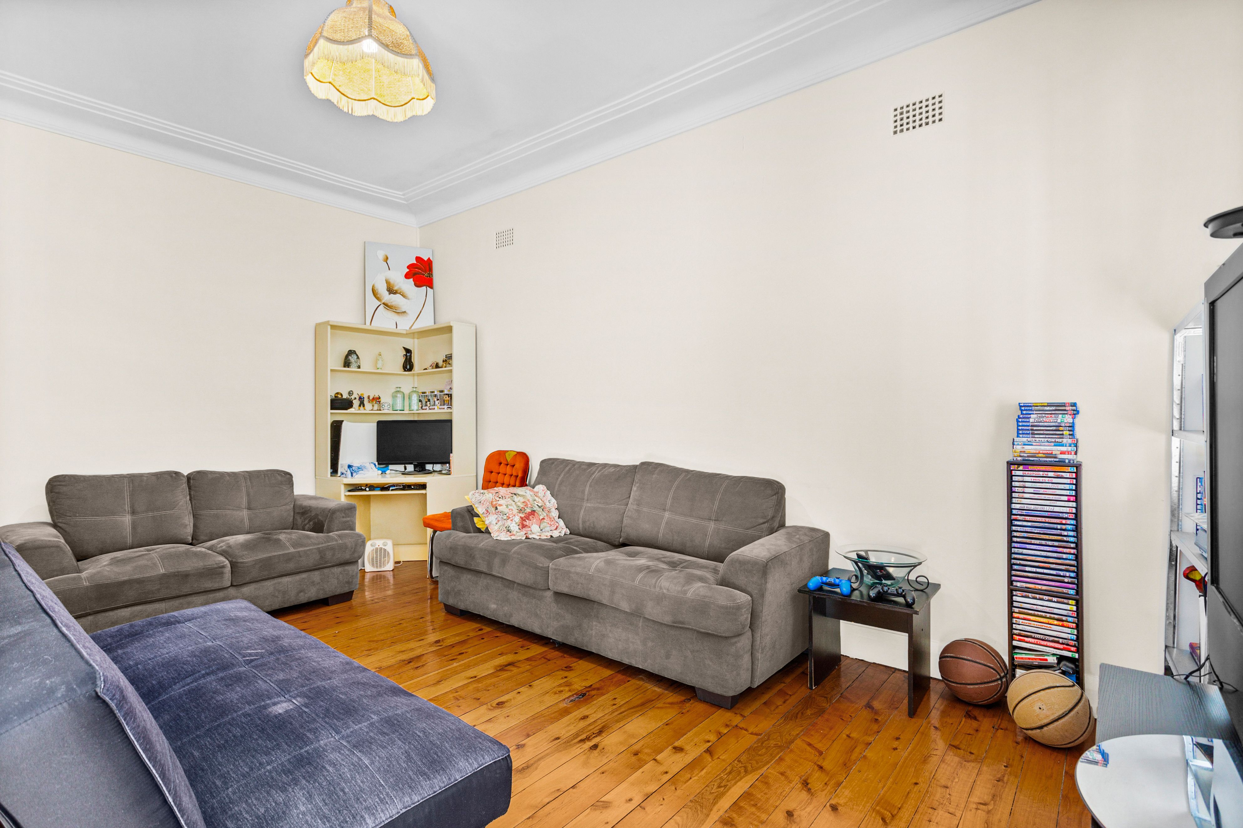 16 Dudley Street, Wollongong, NSW 2500