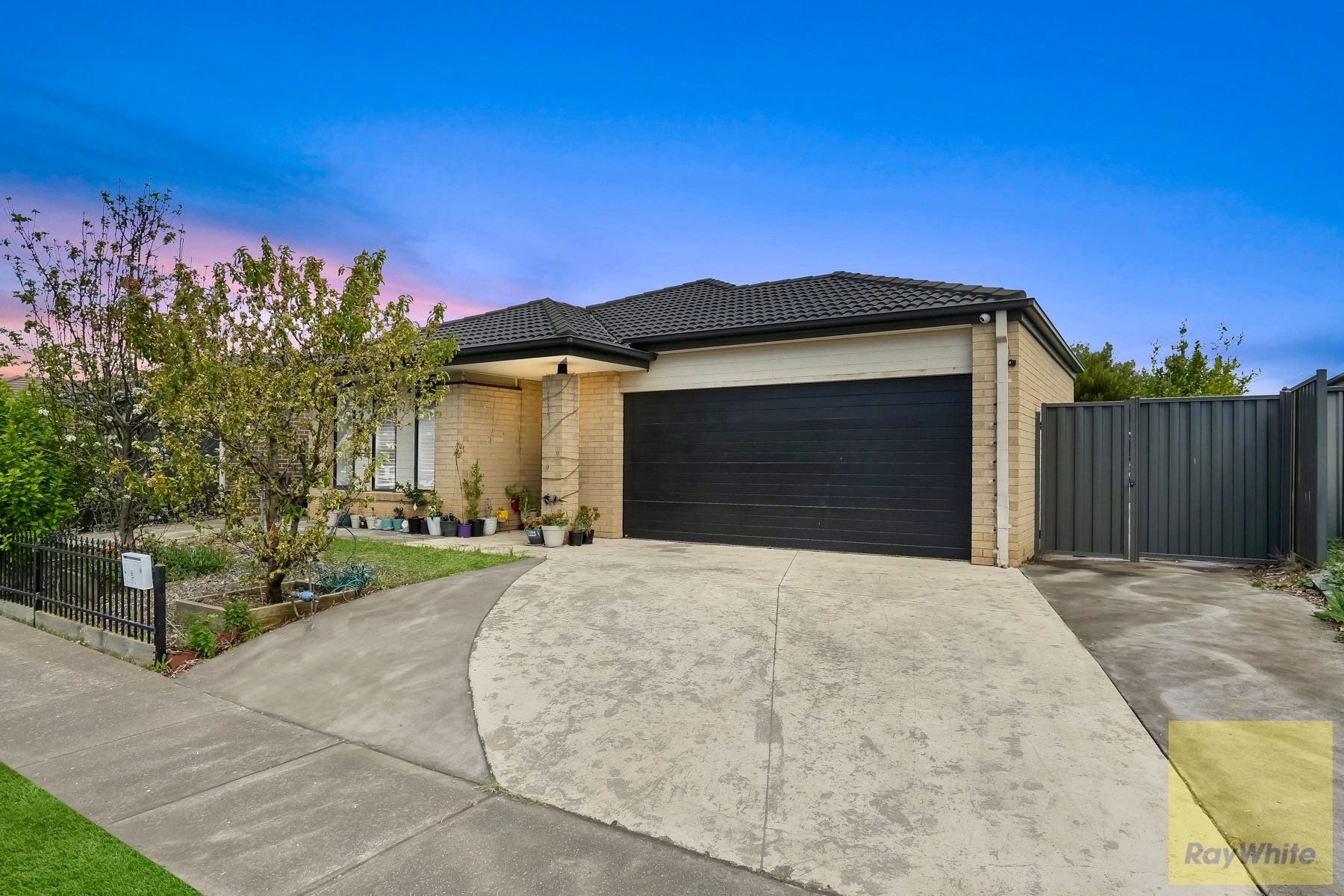 7 Jourama Road, Truganina, VIC 3029