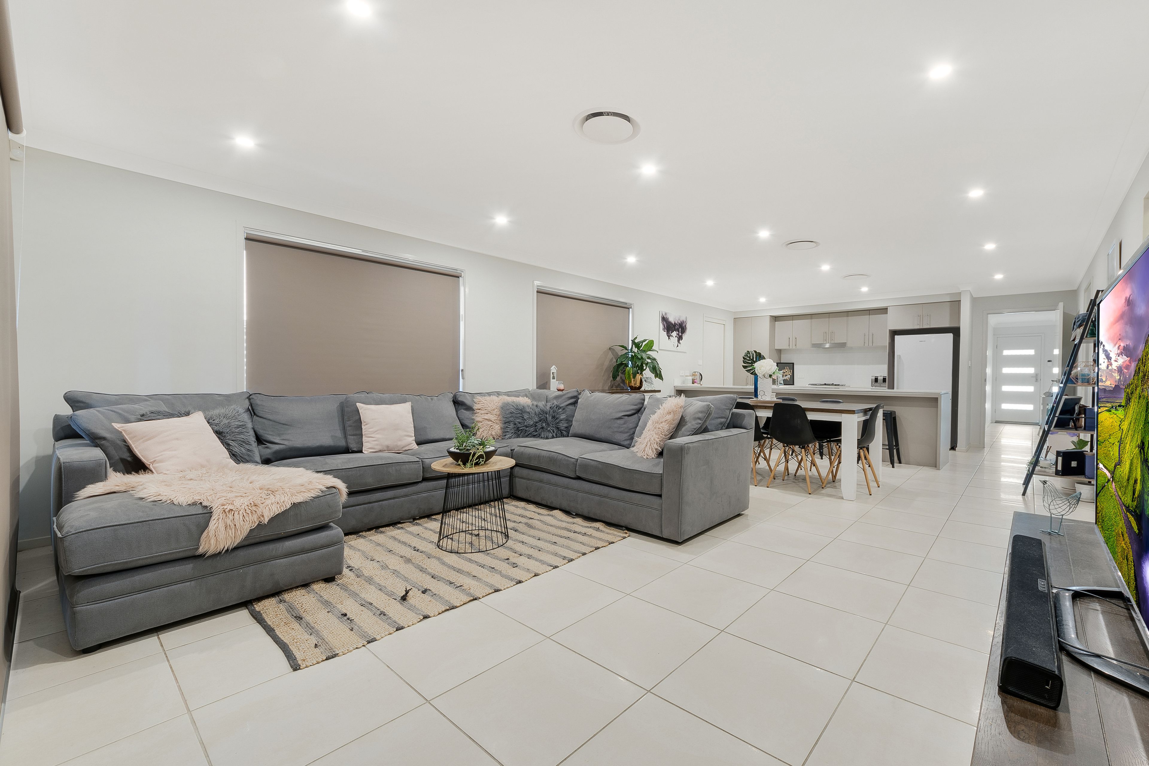 Elderslie, NSW 2570