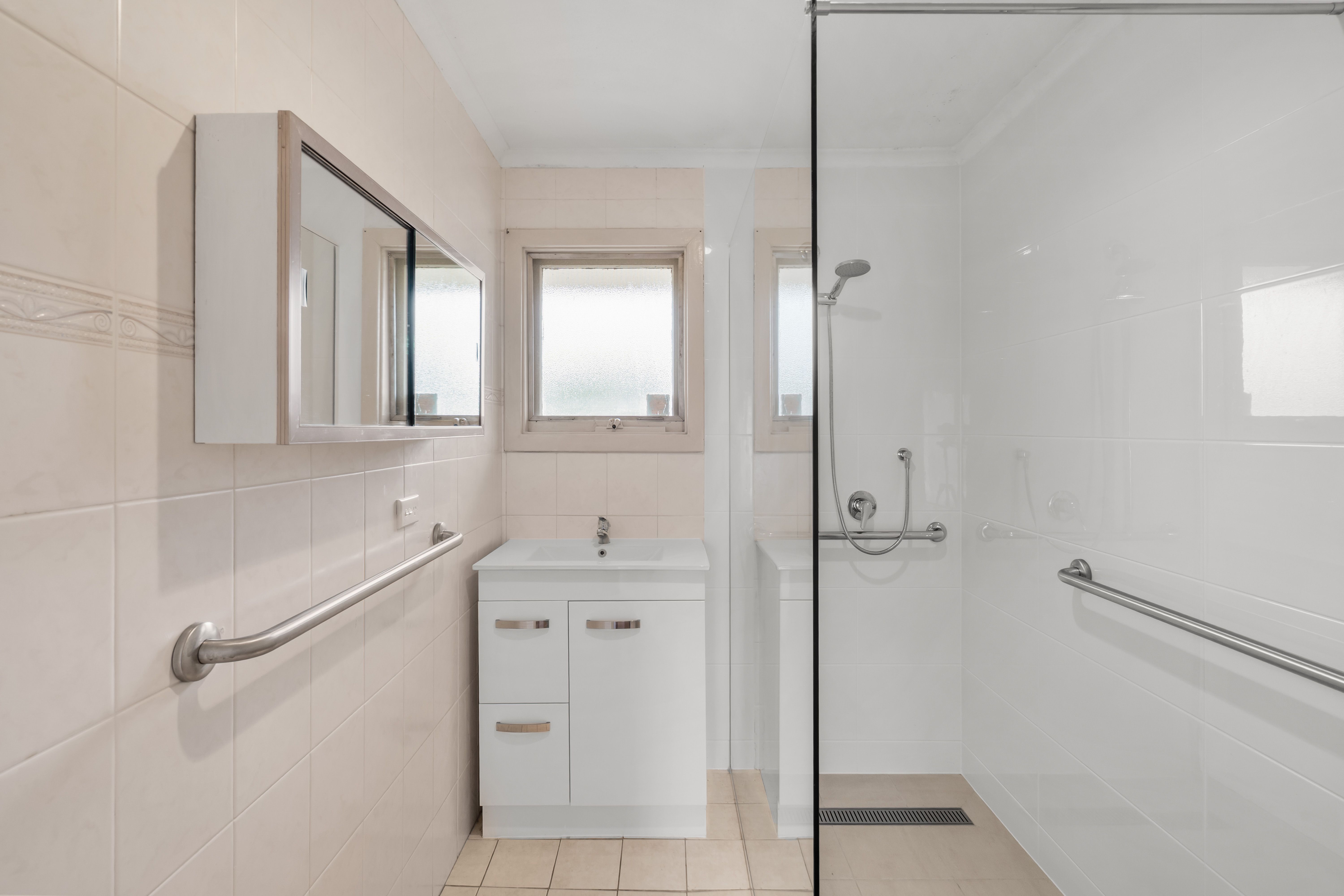 8 Verdon Drive — photo 17 of 28