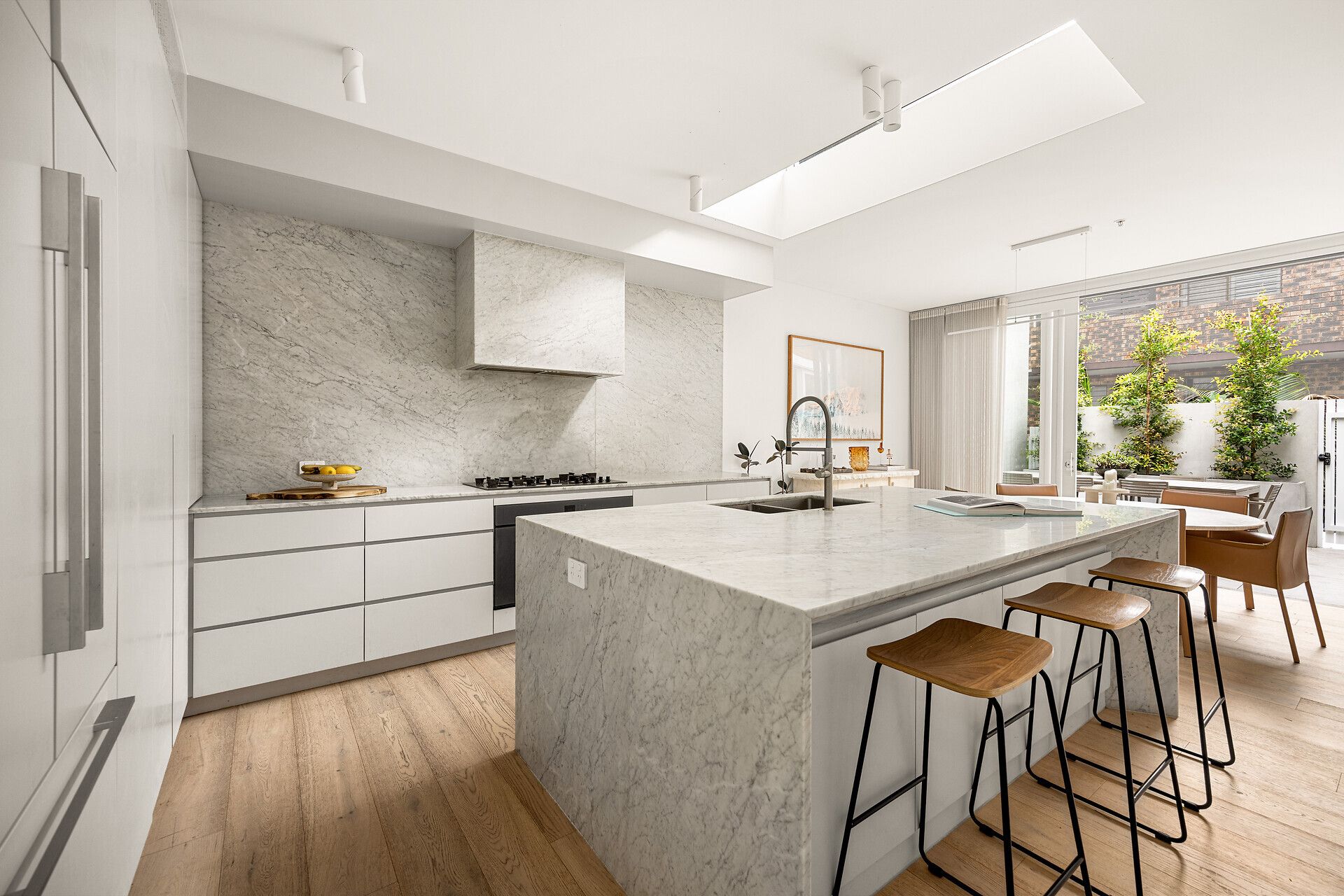 1/310 Bondi Road — photo 3 of 10