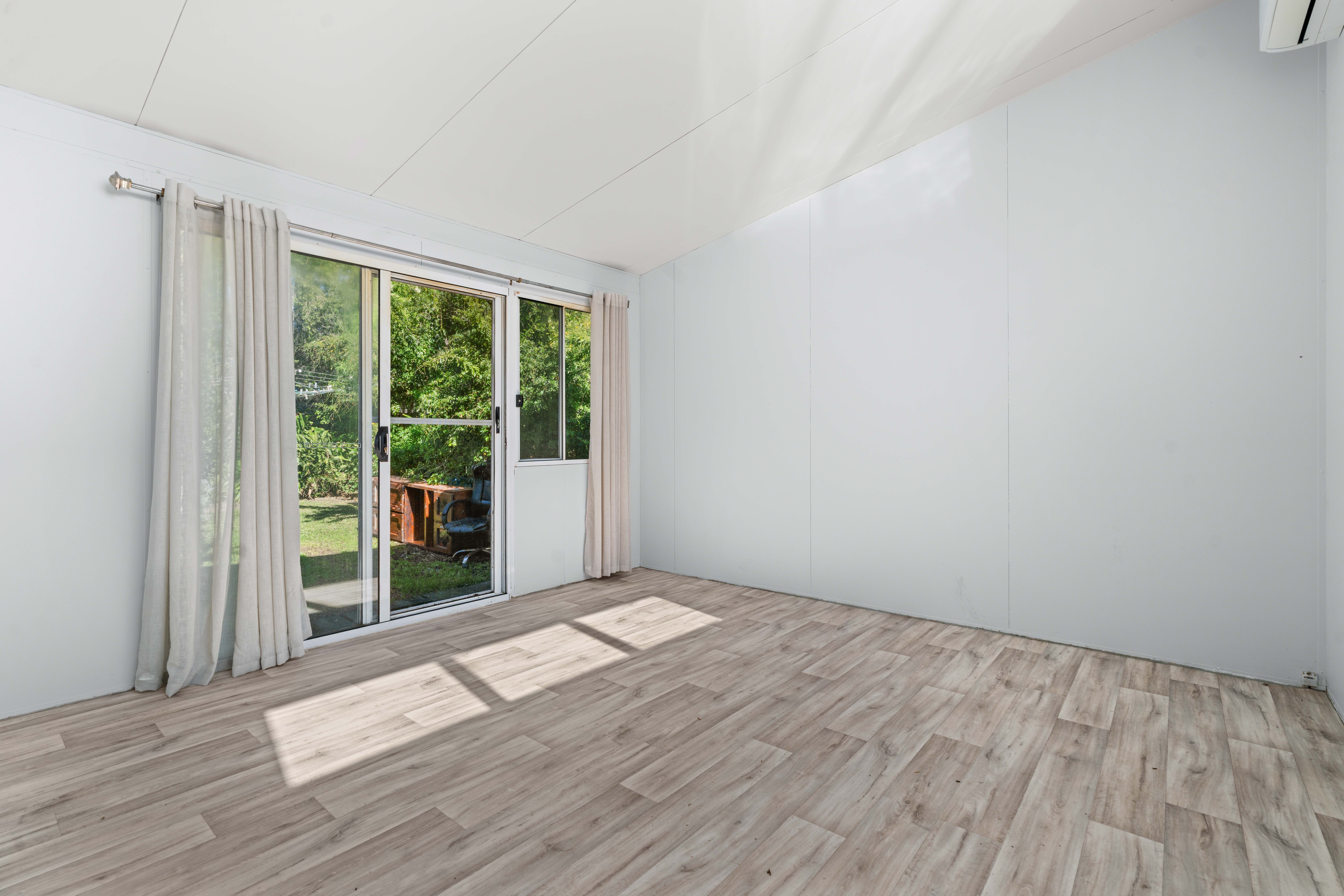 26 Ernest Street — photo 15 of 24