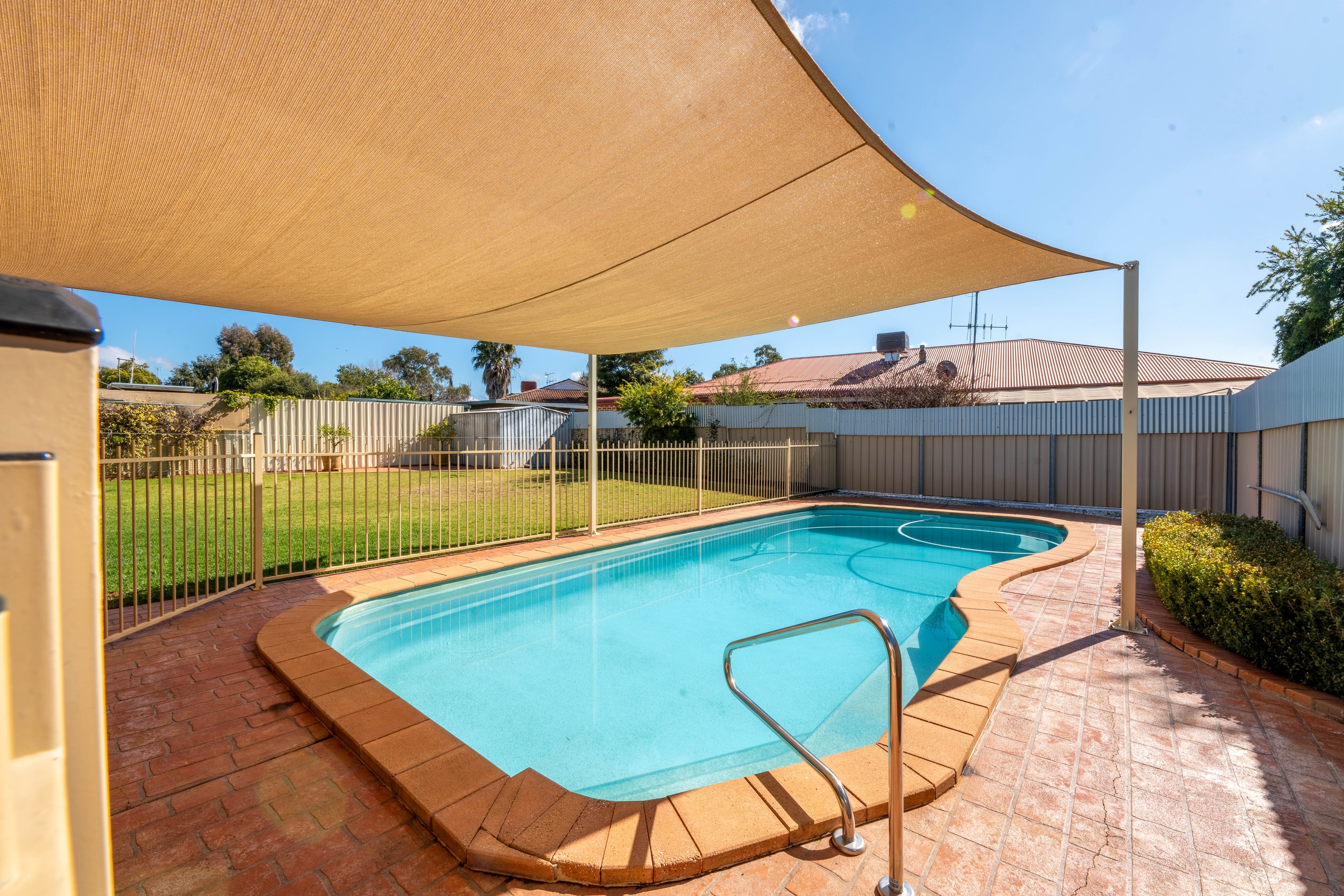 11 Wyndham Avenue, Forbes, NSW 2871