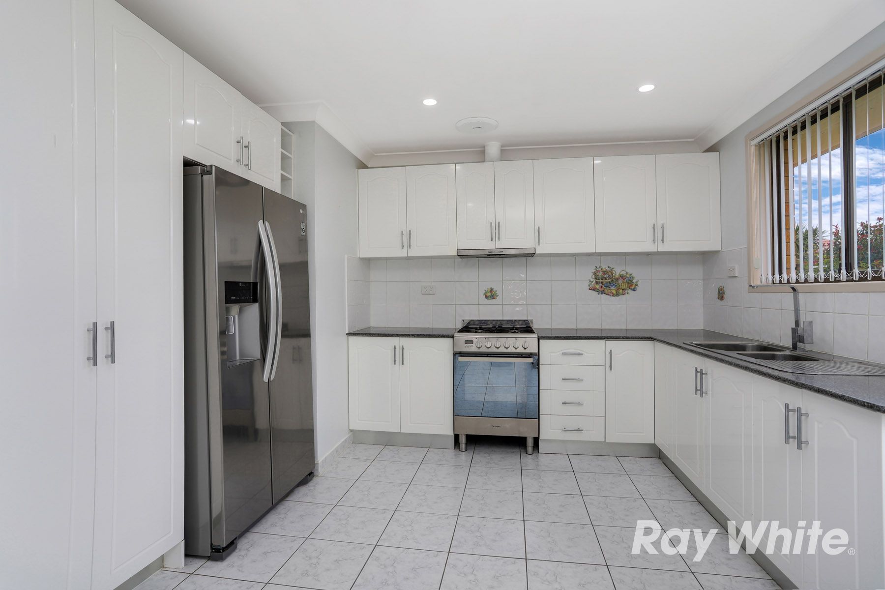 47 Shadlow Crescent, St Clair, NSW 2759