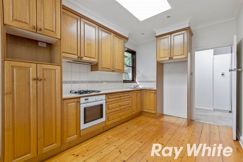 7 Tarakan Avenue, Ashburton, VIC 3147