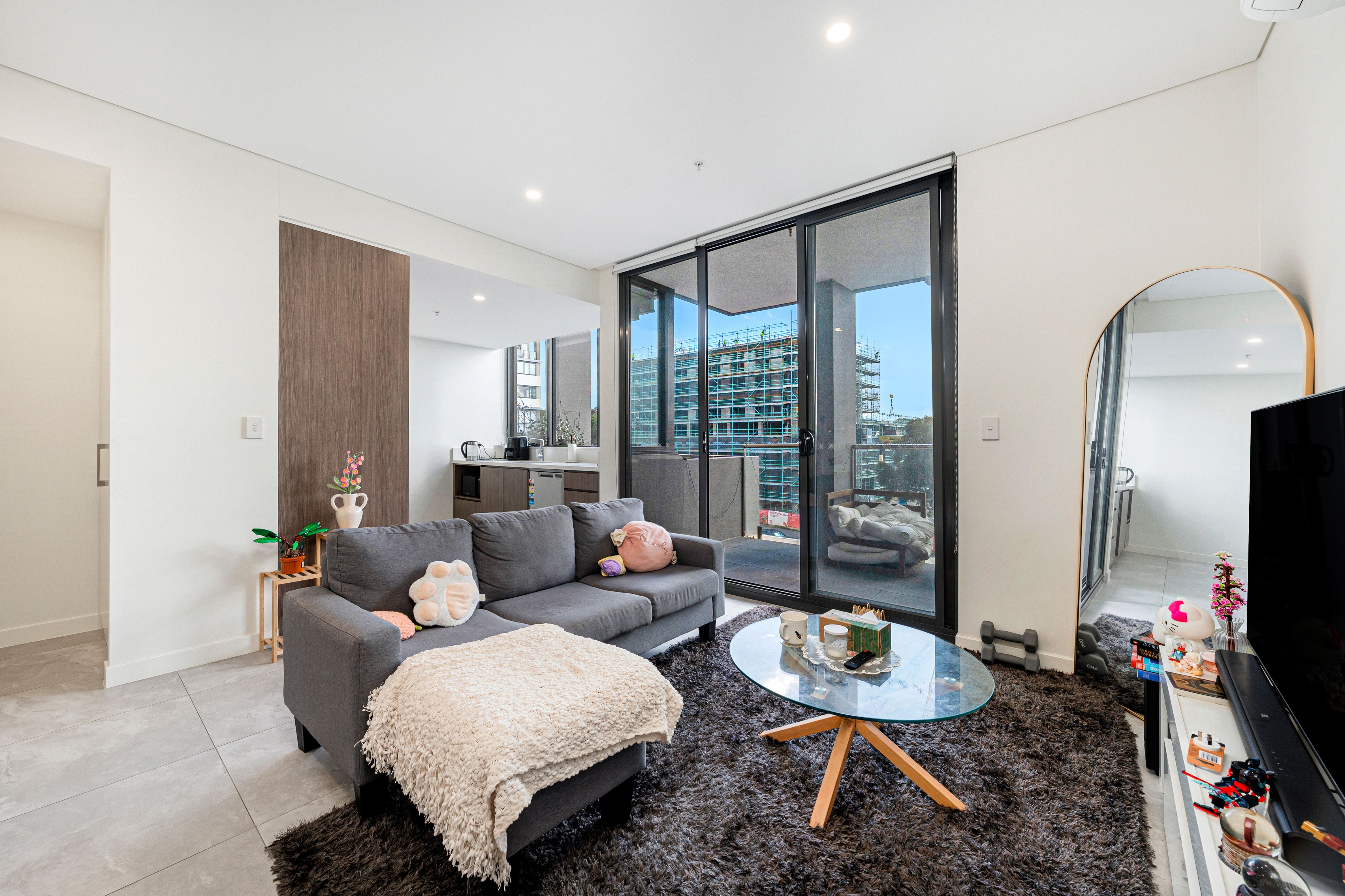 316/1 Villawood Place — photo 3 of 10