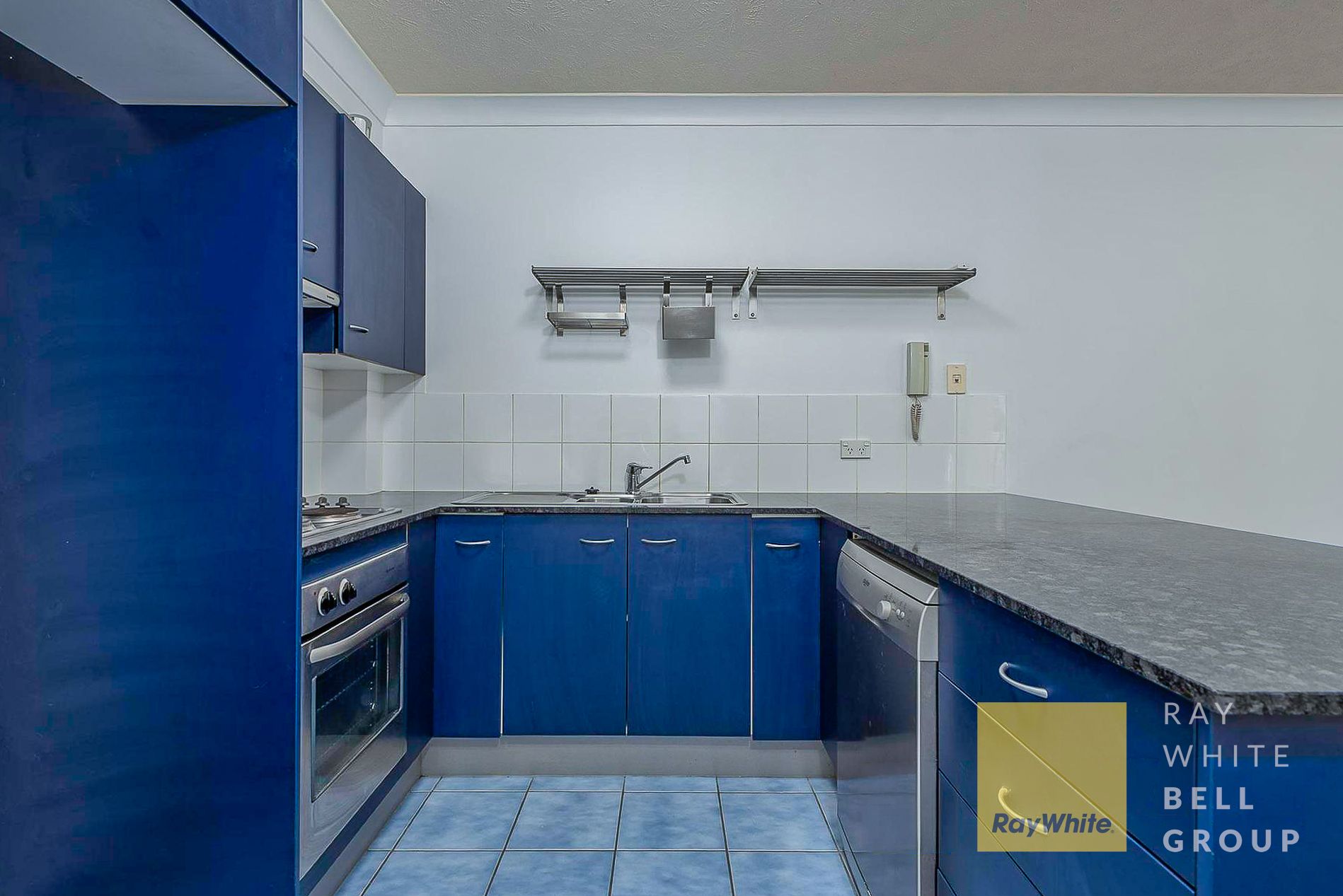 2/130 Marine Parade, Southport, QLD 4215