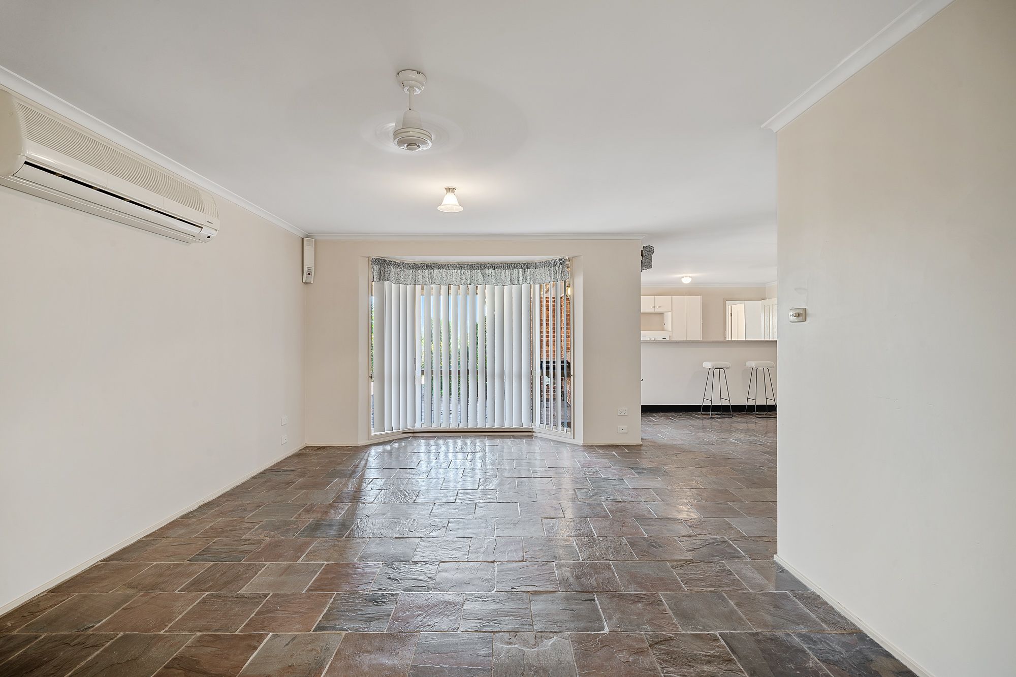 27 Illawarra Circuit, Worrigee, NSW 2540