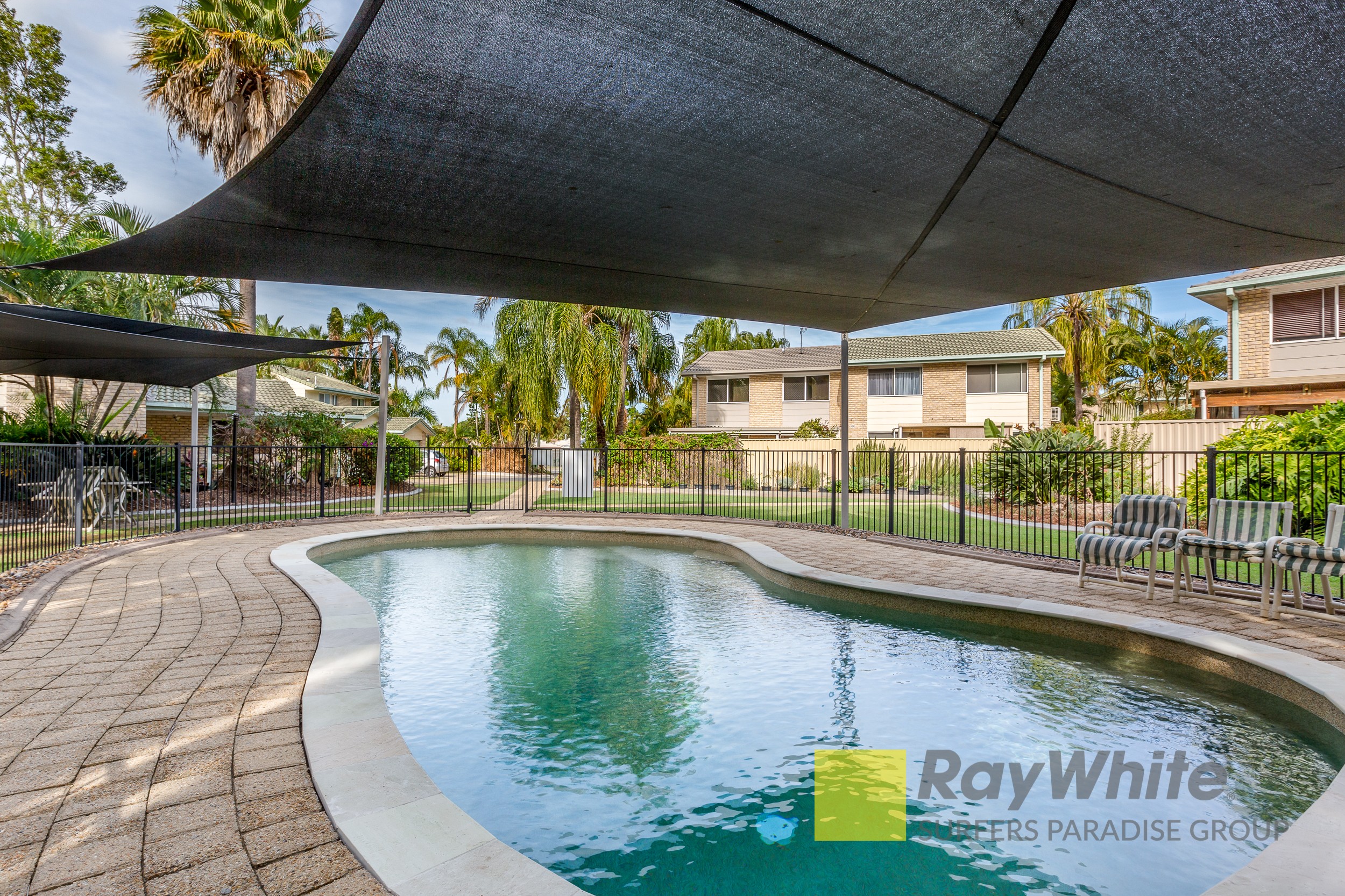 4/14 Liam Court, Labrador, QLD 4215